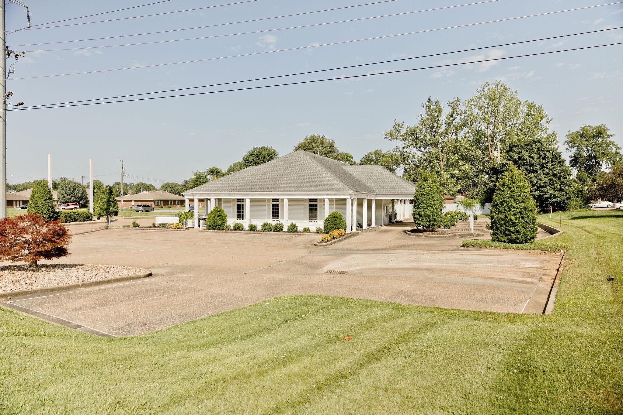 3030 Burlew Boulevard, Owensboro, Kentucky 42303, ,Office,For Sale,Burlew Boulevard,94024