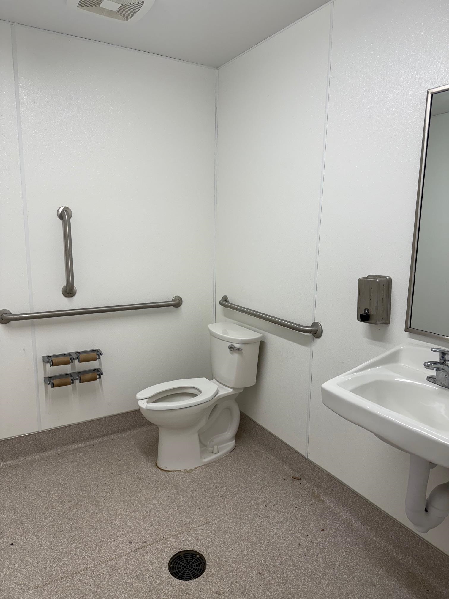 8240 Hwy 60 W, Lewisport, Kentucky 42351, ,Retail,For Sale,Hwy 60 W,94025