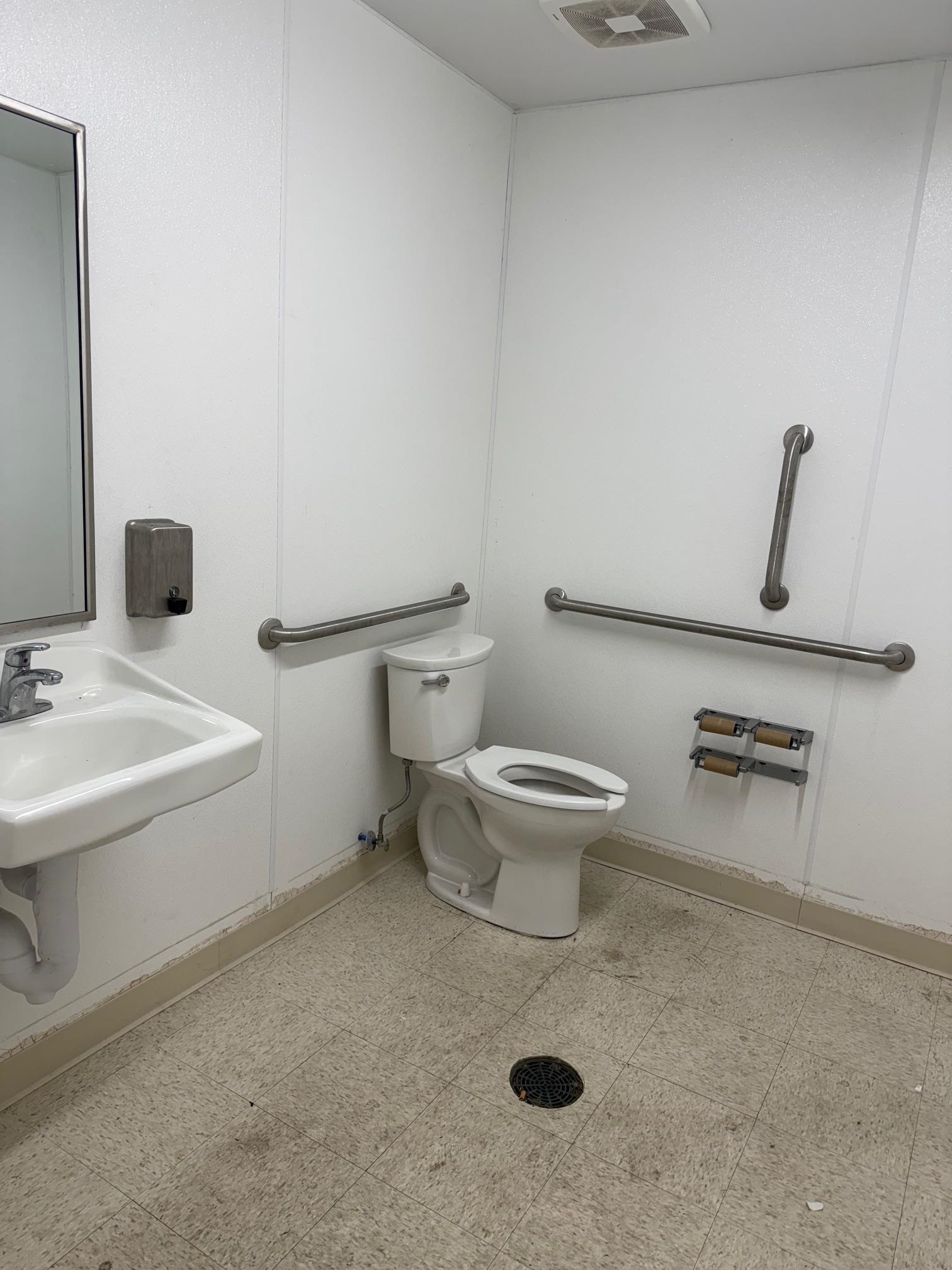 8240 Hwy 60 W, Lewisport, Kentucky 42351, ,Retail,For Sale,Hwy 60 W,94025