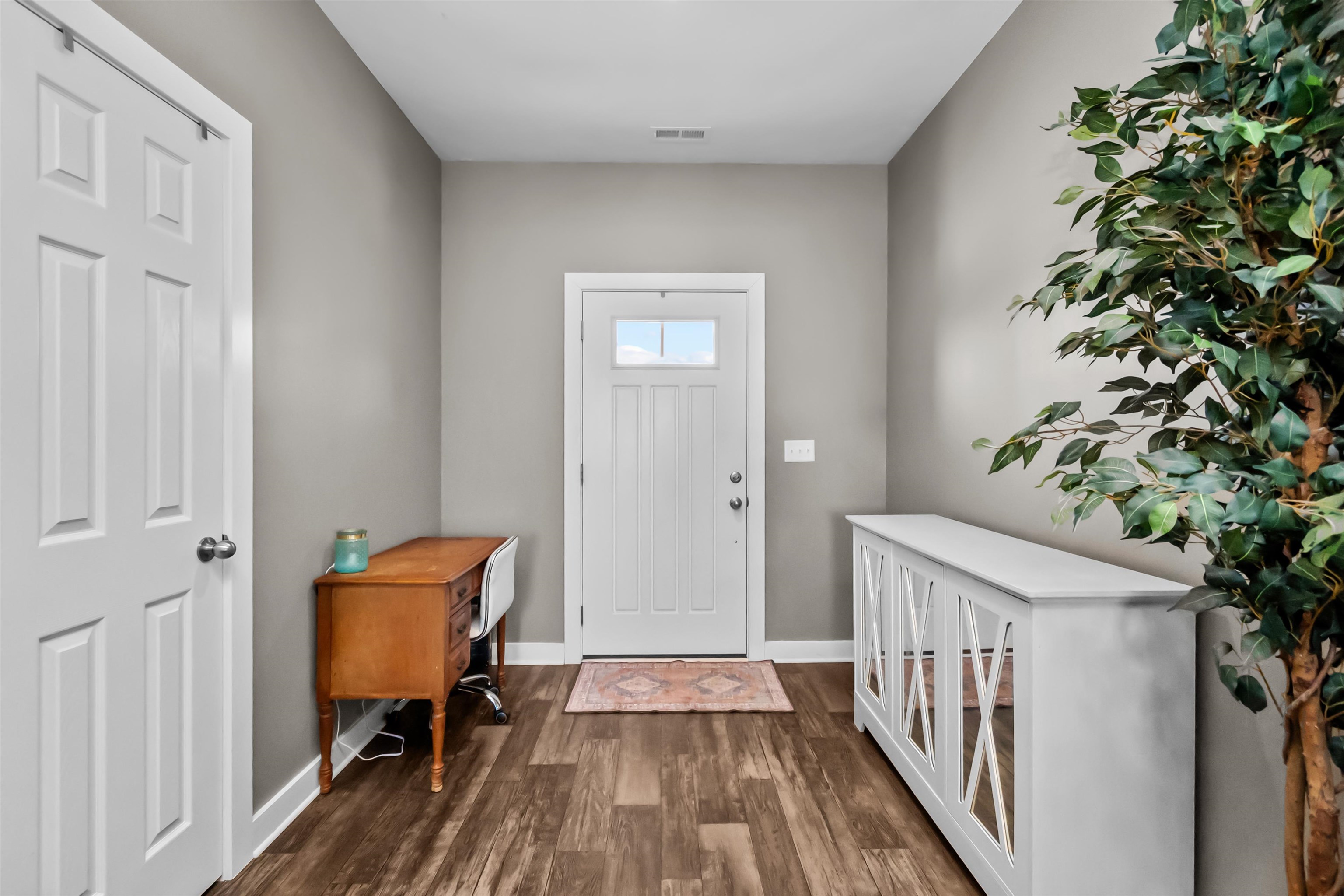 5557 Mulberry Place, Owensboro, Kentucky 42301, 4 Bedrooms Bedrooms, ,2 BathroomsBathrooms,Single Family Residence,For Sale,5557 Mulberry Place,94026