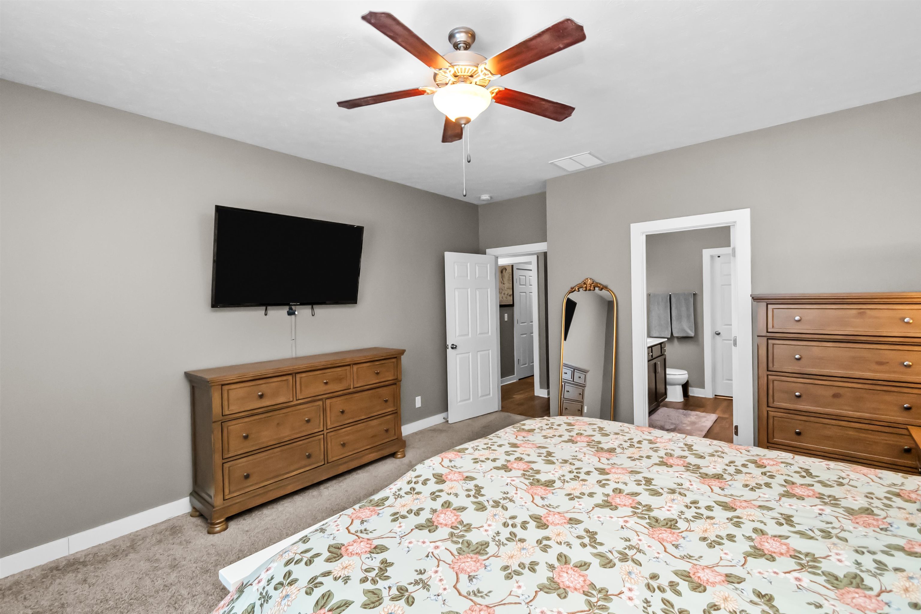 5557 Mulberry Place, Owensboro, Kentucky 42301, 4 Bedrooms Bedrooms, ,2 BathroomsBathrooms,Single Family Residence,For Sale,5557 Mulberry Place,94026