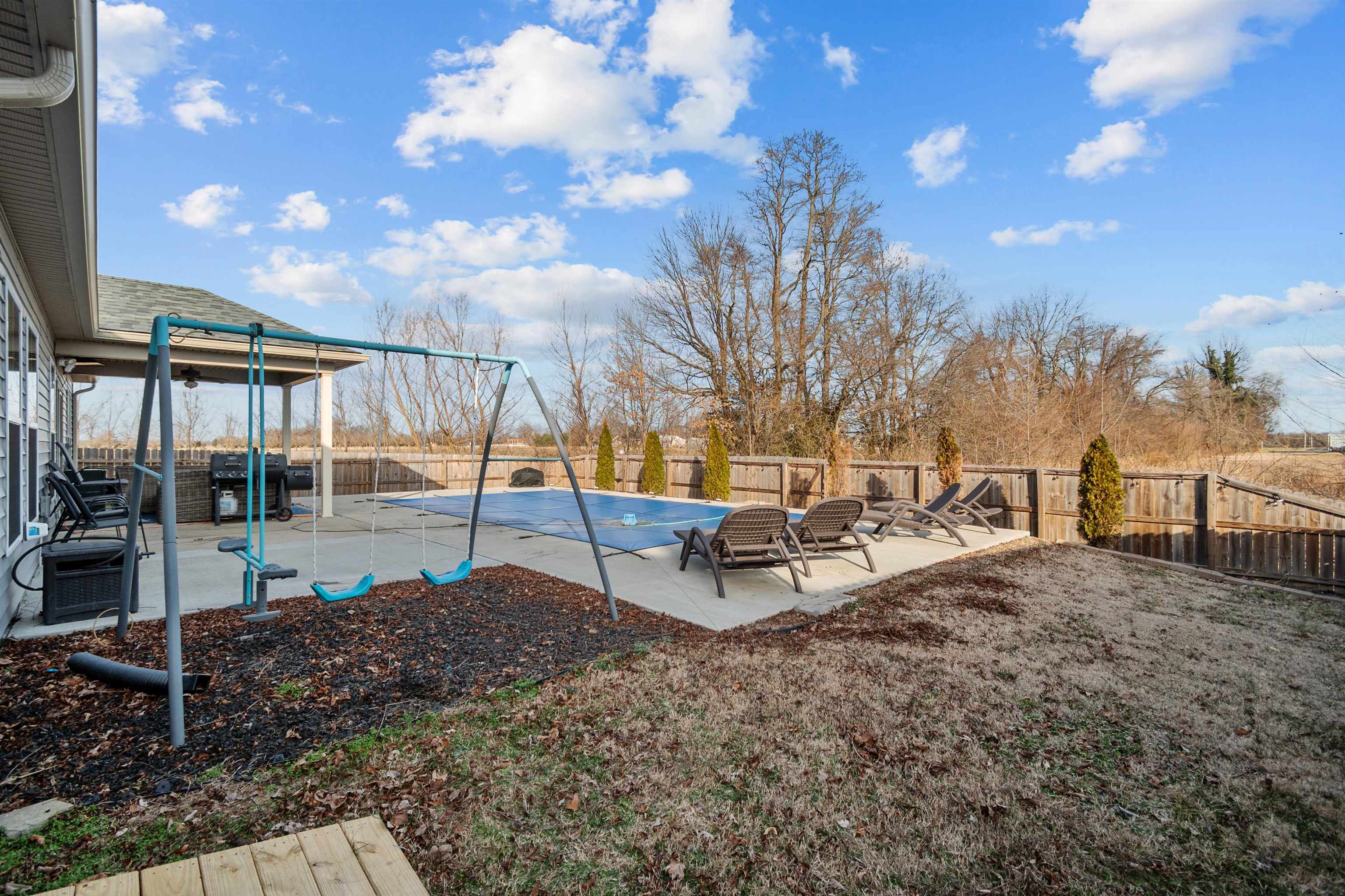 5557 Mulberry Place, Owensboro, Kentucky 42301, 4 Bedrooms Bedrooms, ,2 BathroomsBathrooms,Single Family Residence,For Sale,5557 Mulberry Place,94026