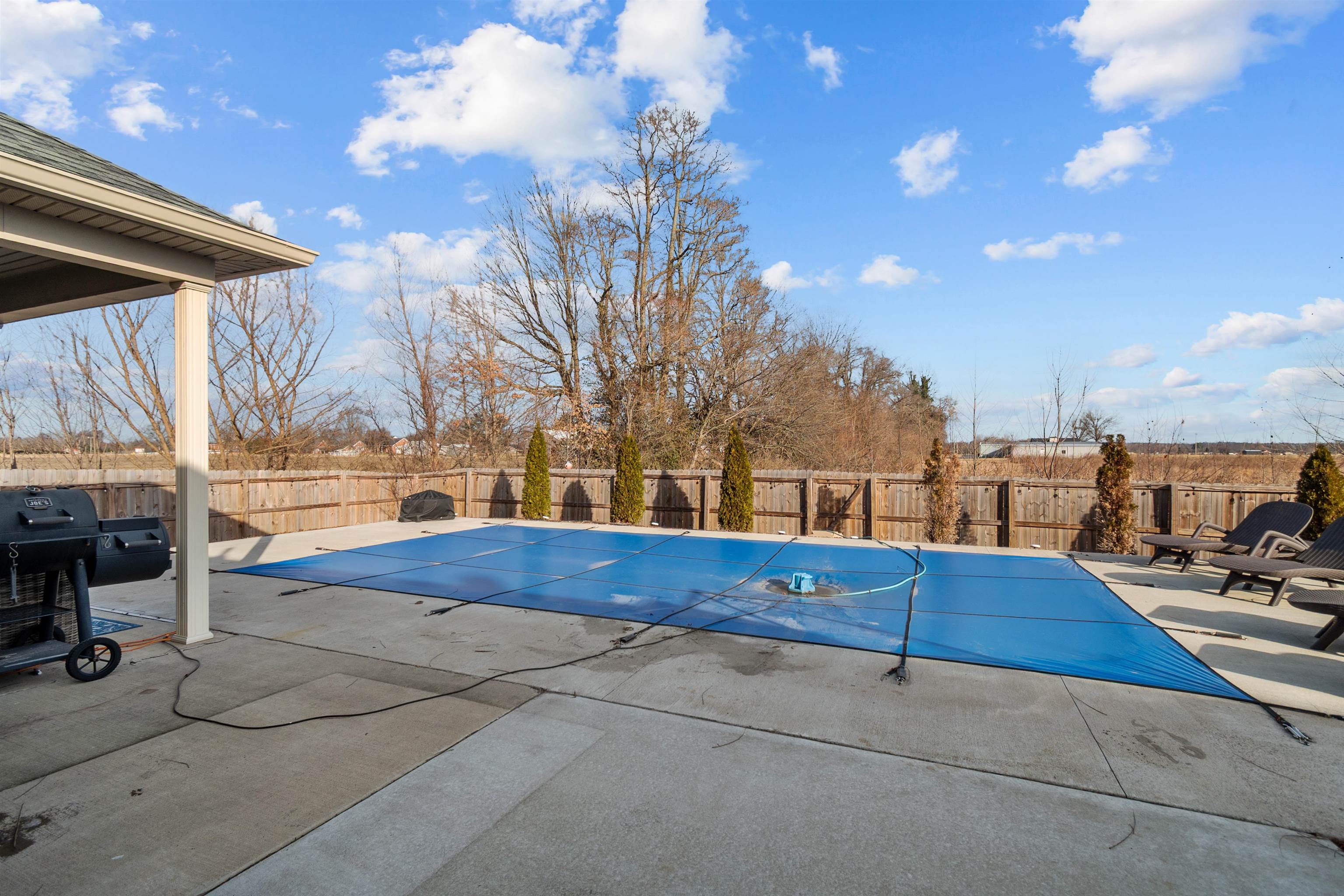 5557 Mulberry Place, Owensboro, Kentucky 42301, 4 Bedrooms Bedrooms, ,2 BathroomsBathrooms,Single Family Residence,For Sale,5557 Mulberry Place,94026