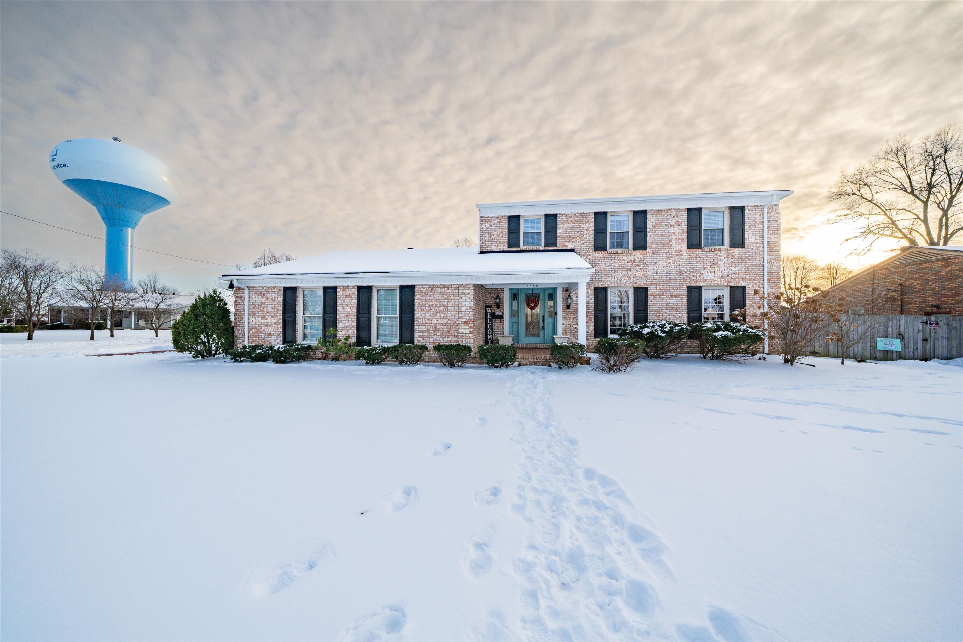 1502 Forrest Ln, Owensboro, Kentucky 42301, 4 Bedrooms Bedrooms, ,2 BathroomsBathrooms,Single Family Residence,For Sale,Forrest Ln,94029