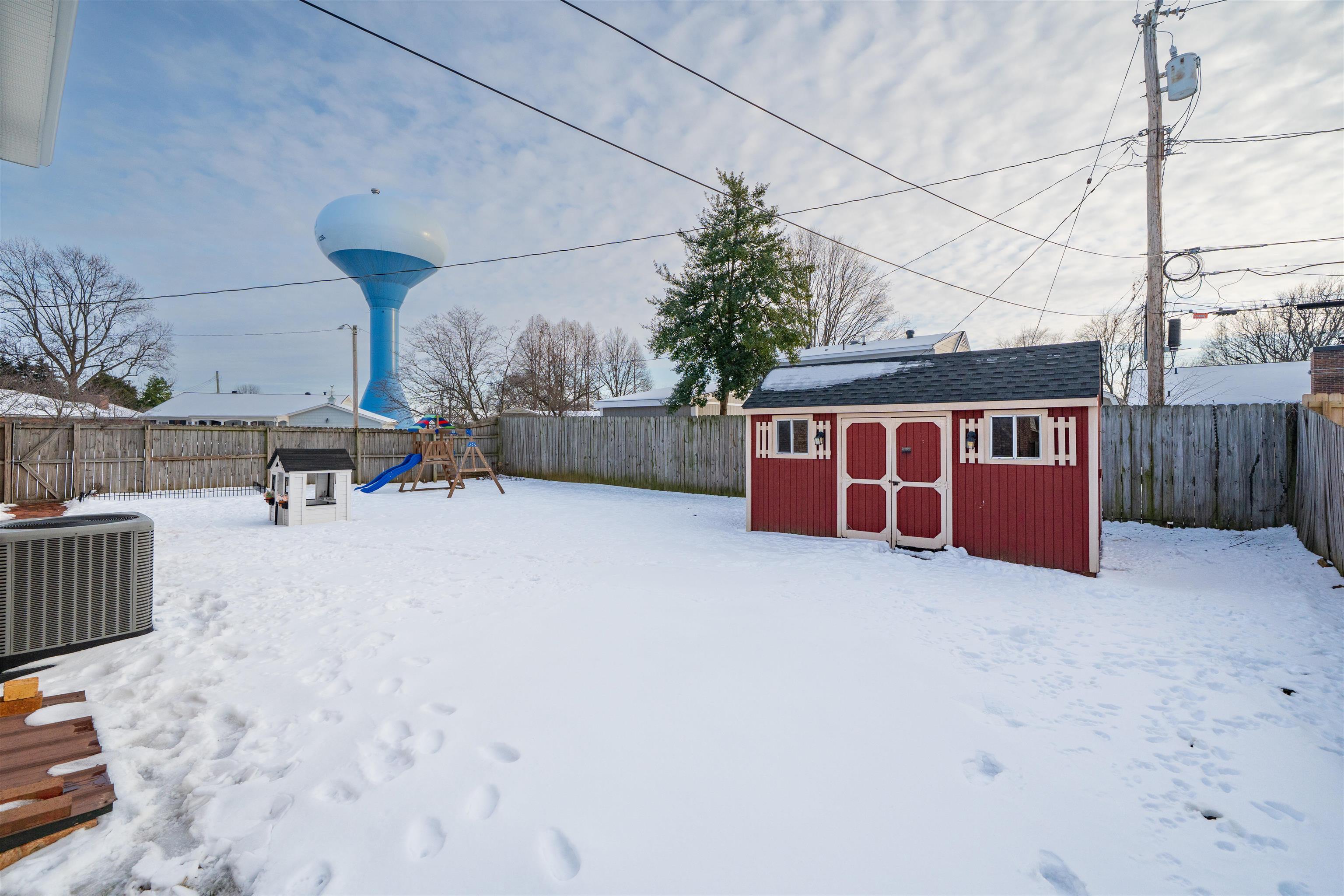 1502 Forrest Ln, Owensboro, Kentucky 42301, 4 Bedrooms Bedrooms, ,2 BathroomsBathrooms,Single Family Residence,For Sale,Forrest Ln,94029