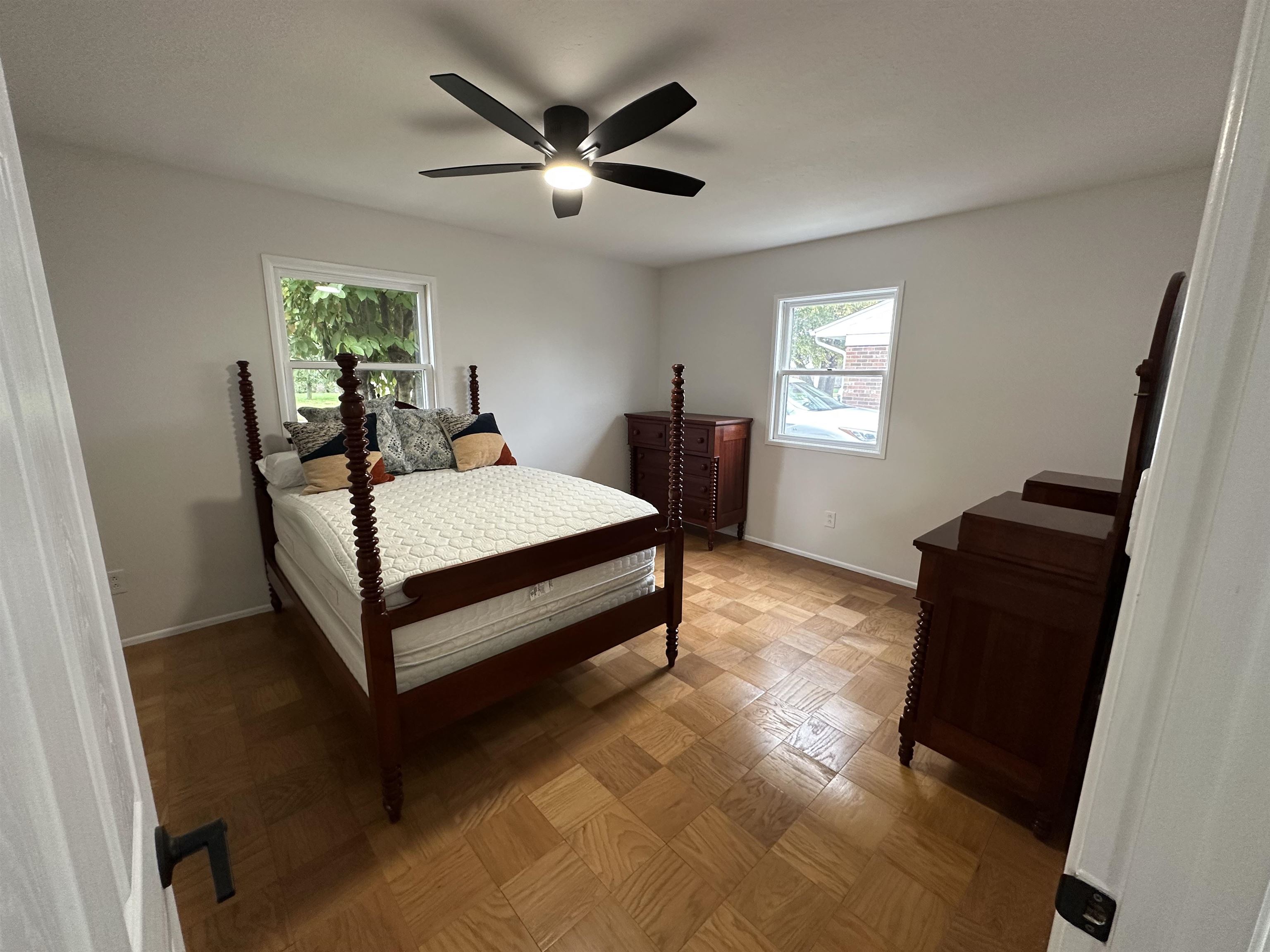 2324 Middleground Dr, Owensboro, Kentucky 42301, 4 Bedrooms Bedrooms, ,2 BathroomsBathrooms,Single Family Residence,For Sale,Middleground Dr,94032