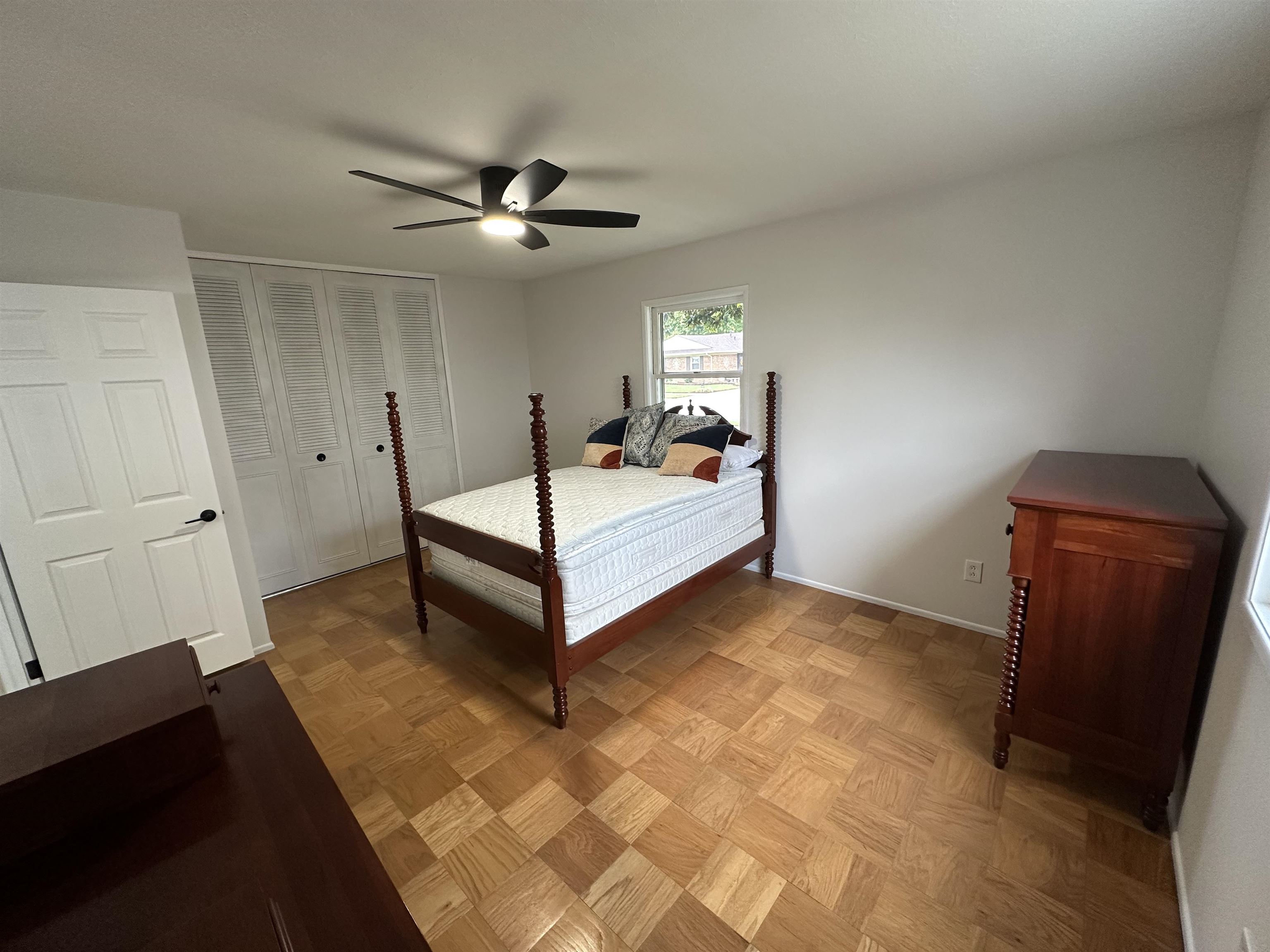 2324 Middleground Dr, Owensboro, Kentucky 42301, 4 Bedrooms Bedrooms, ,2 BathroomsBathrooms,Single Family Residence,For Sale,Middleground Dr,94032