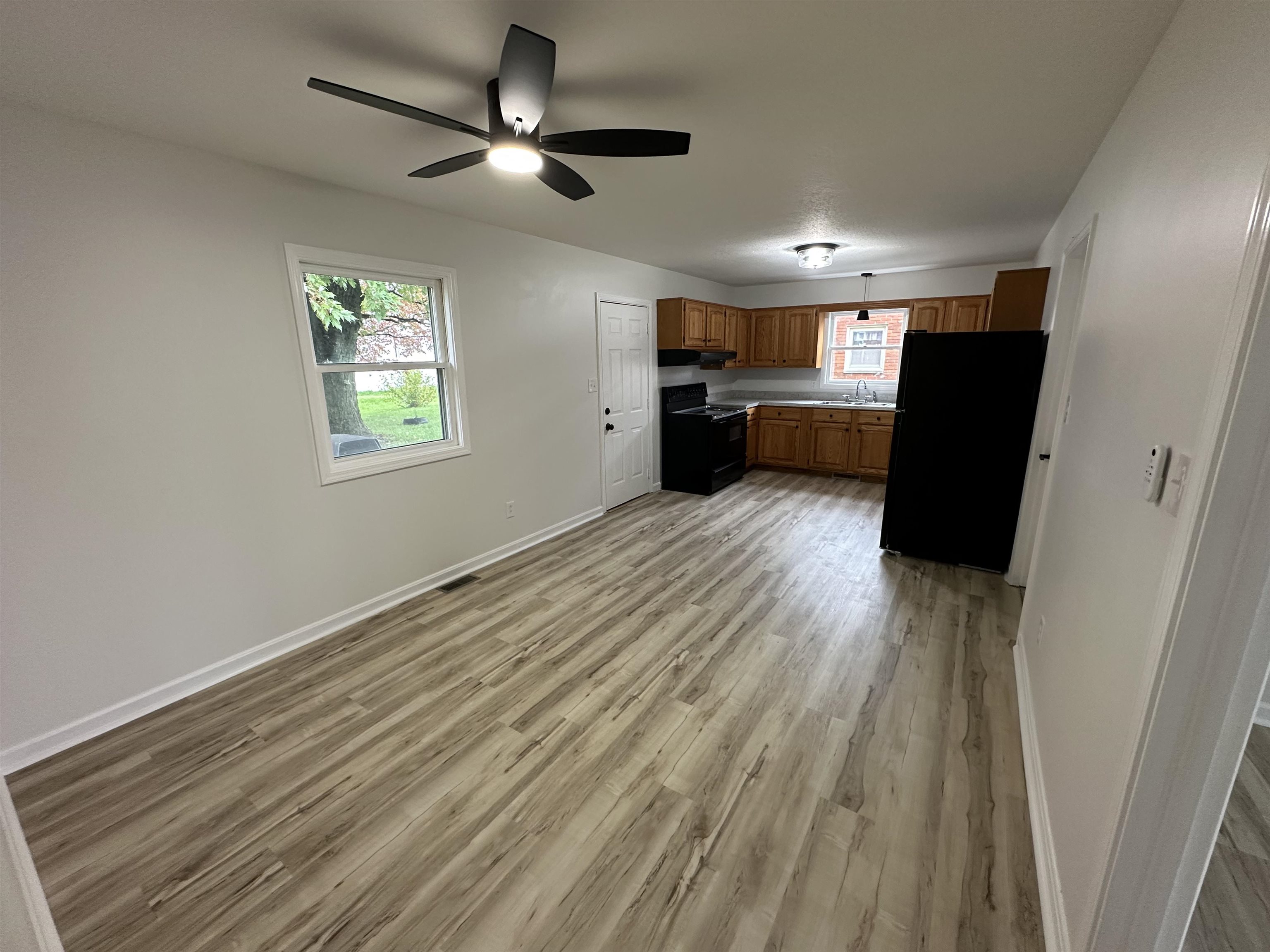 2324 Middleground Dr, Owensboro, Kentucky 42301, 4 Bedrooms Bedrooms, ,2 BathroomsBathrooms,Single Family Residence,For Sale,Middleground Dr,94032