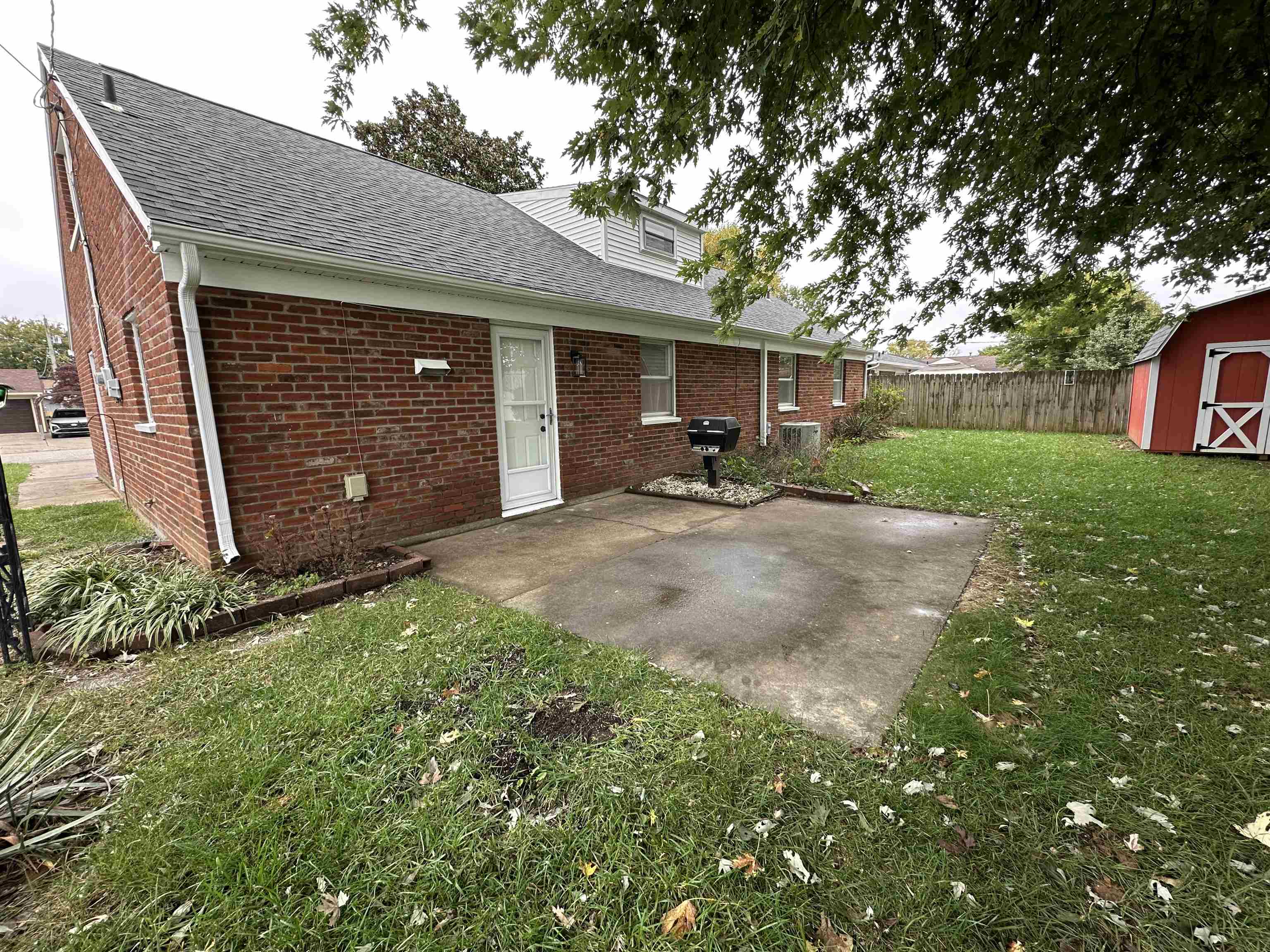 2324 Middleground Dr, Owensboro, Kentucky 42301, 4 Bedrooms Bedrooms, ,2 BathroomsBathrooms,Single Family Residence,For Sale,Middleground Dr,94032