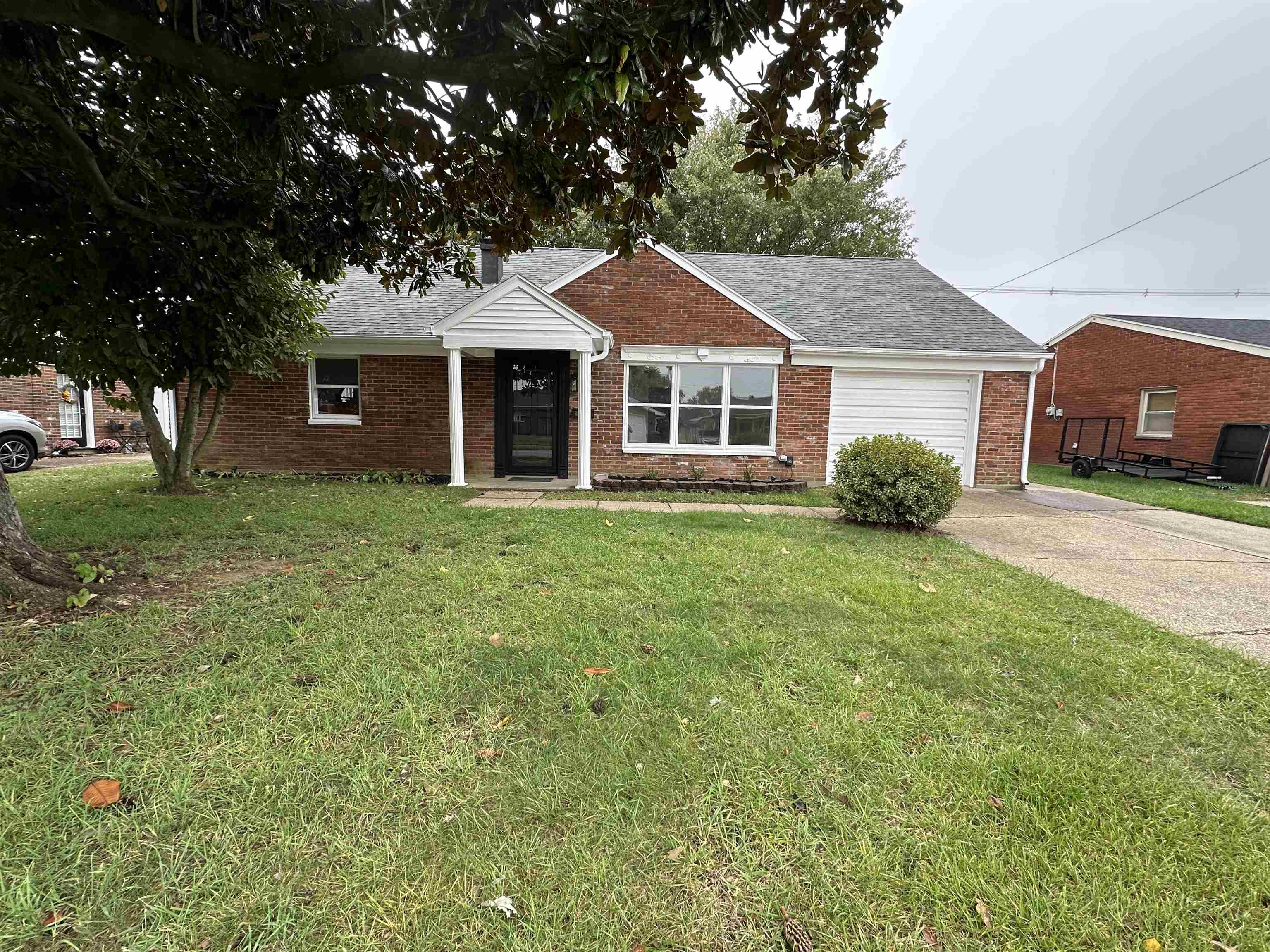 2324 Middleground Dr, Owensboro, Kentucky 42301, 4 Bedrooms Bedrooms, ,2 BathroomsBathrooms,Single Family Residence,For Sale,Middleground Dr,94032