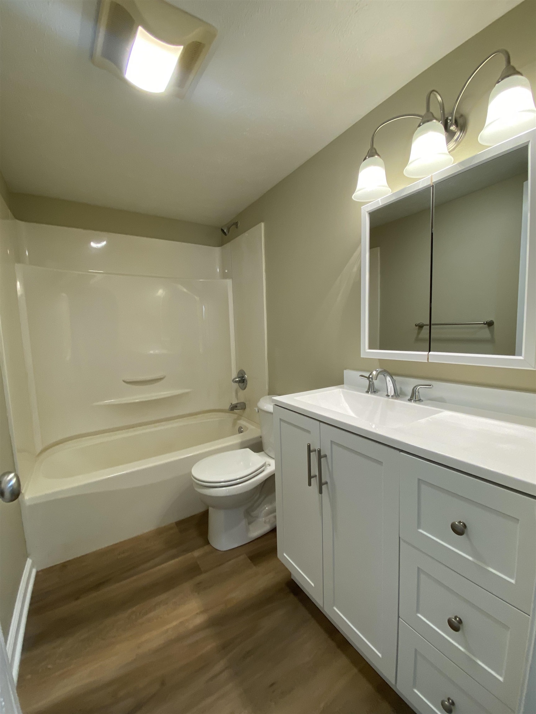 601 Jeff Pl, Owensboro, Kentucky 42301, 3 Bedrooms Bedrooms, ,1 BathroomBathrooms,Single Family Residence,For Sale,Jeff Pl,94034