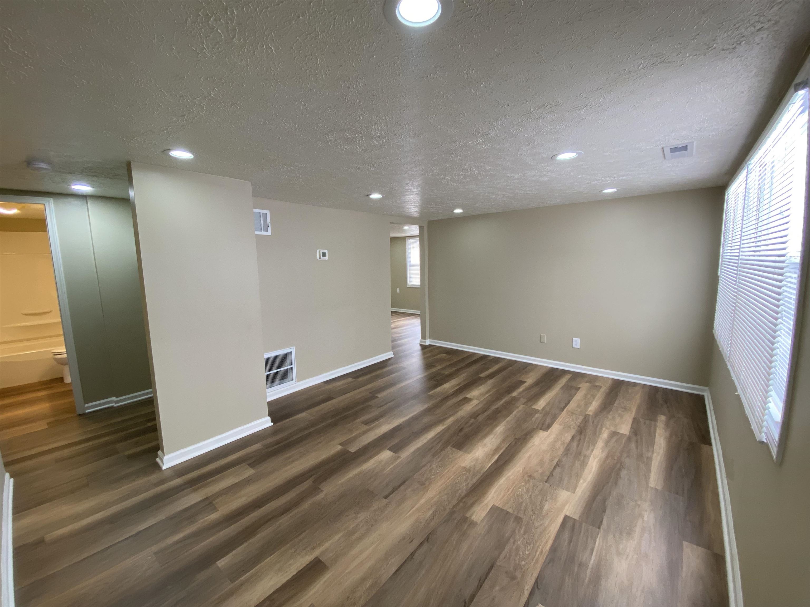 601 Jeff Pl, Owensboro, Kentucky 42301, 3 Bedrooms Bedrooms, ,1 BathroomBathrooms,Single Family Residence,For Sale,Jeff Pl,94034