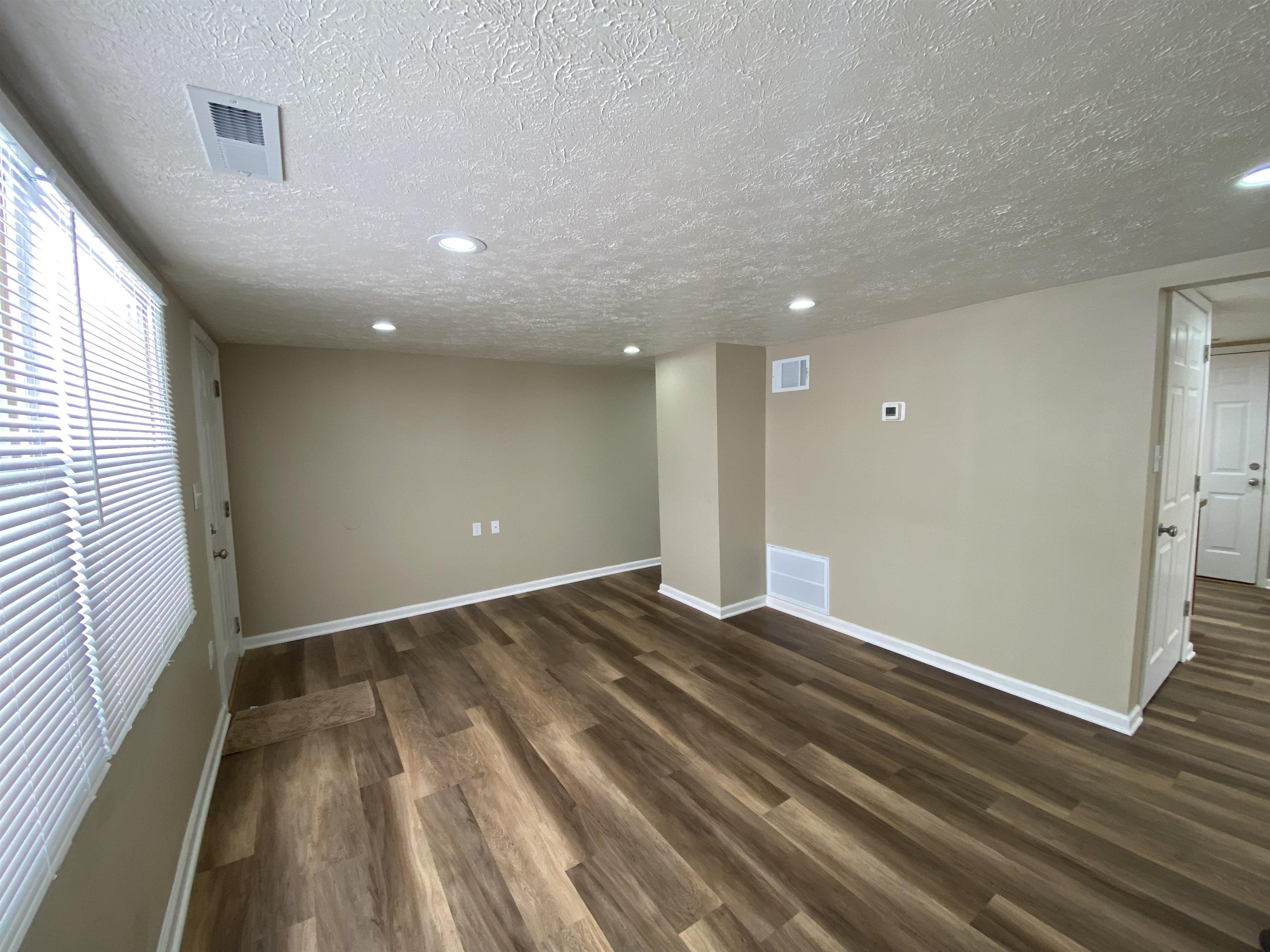 601 Jeff Pl, Owensboro, Kentucky 42301, 3 Bedrooms Bedrooms, ,1 BathroomBathrooms,Single Family Residence,For Sale,Jeff Pl,94034