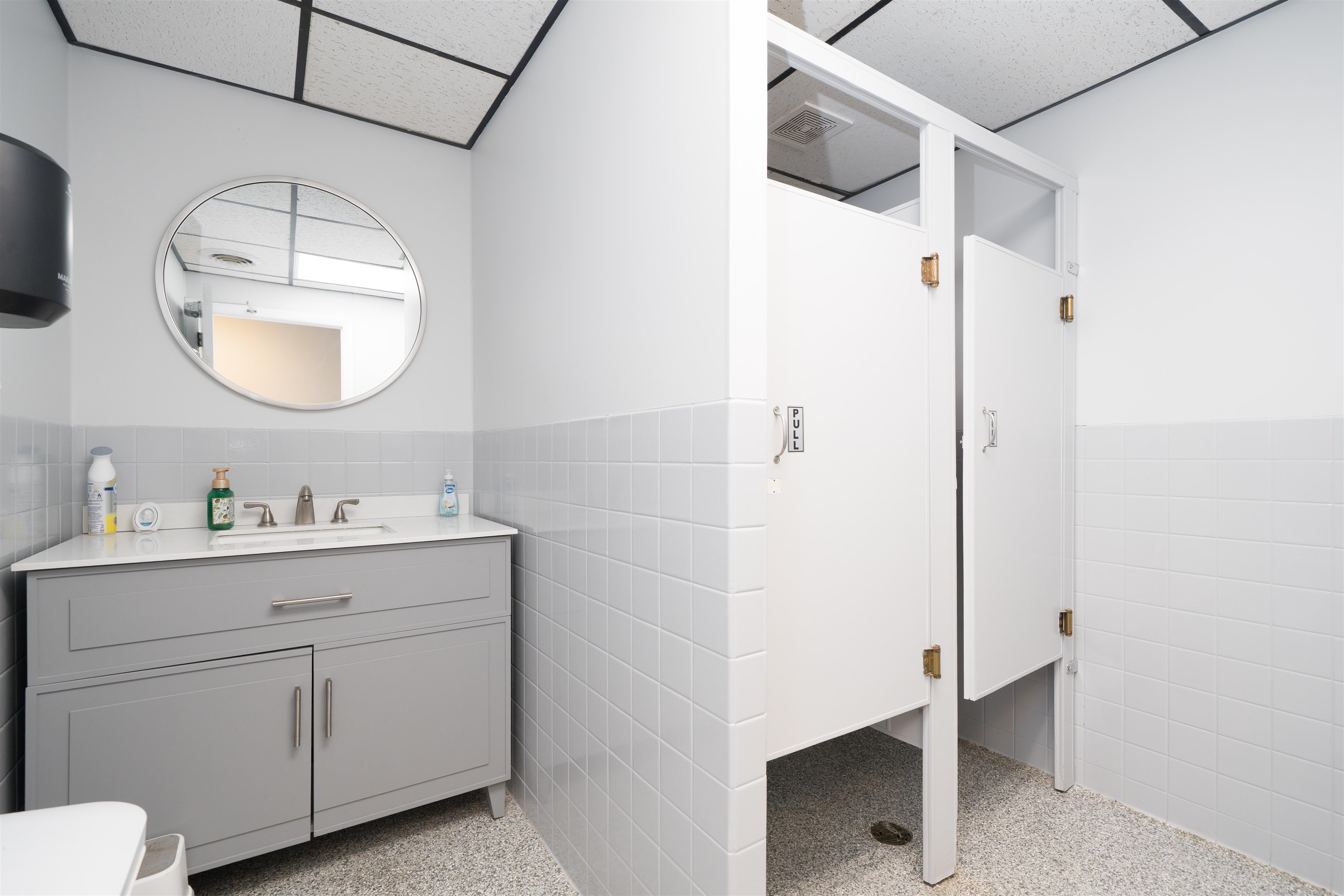 3520 New Hartford Road, Owensboro, Kentucky 42303, ,Business,For Sale,New Hartford Road,94038