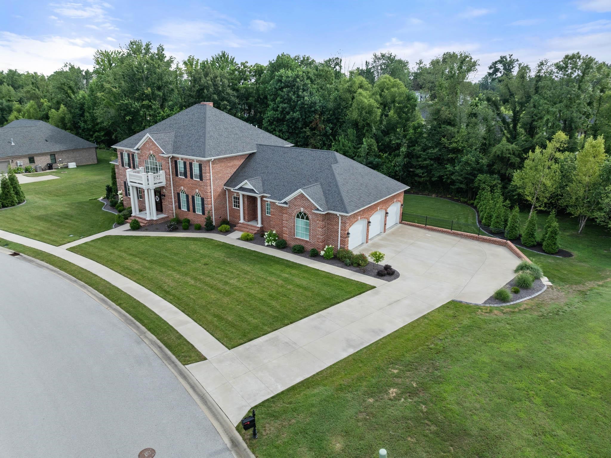 2365 Stone Crest Lane, Owensboro, Kentucky 42303, 7 Bedrooms Bedrooms, ,4 BathroomsBathrooms,Single Family Residence,For Sale,Stone Crest Lane,94039