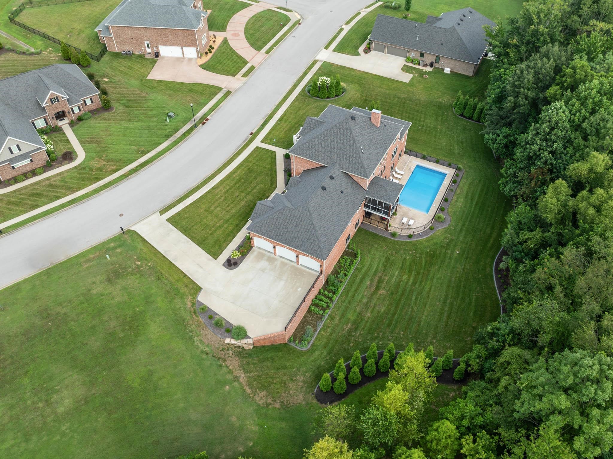 2365 Stone Crest Lane, Owensboro, Kentucky 42303, 7 Bedrooms Bedrooms, ,4 BathroomsBathrooms,Single Family Residence,For Sale,Stone Crest Lane,94039