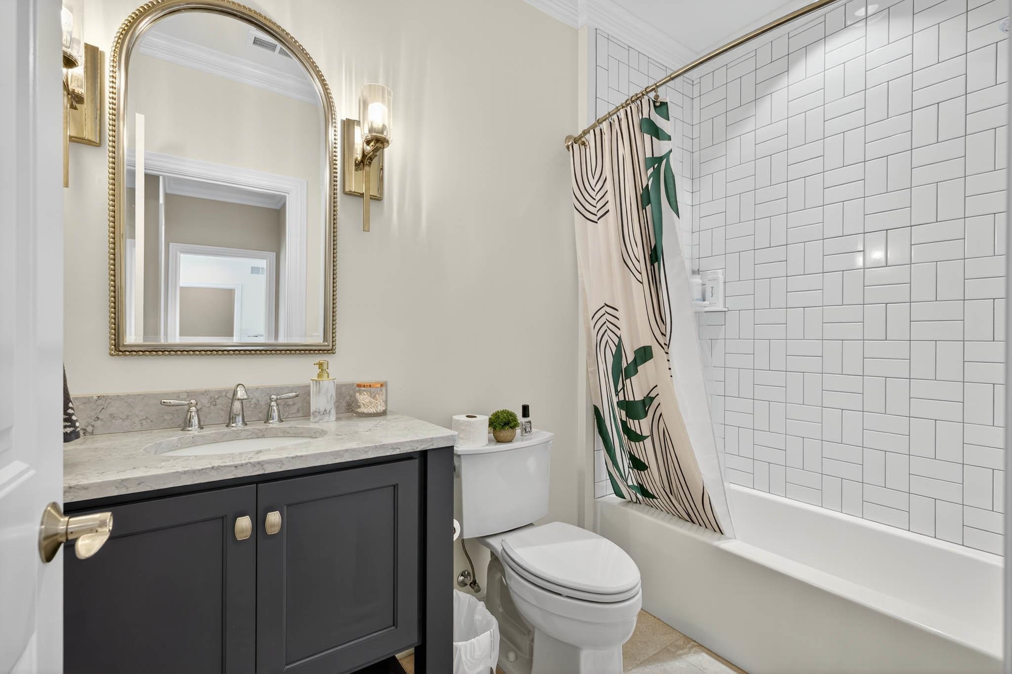 2365 Stone Crest Lane, Owensboro, Kentucky 42303, 7 Bedrooms Bedrooms, ,4 BathroomsBathrooms,Single Family Residence,For Sale,Stone Crest Lane,94039