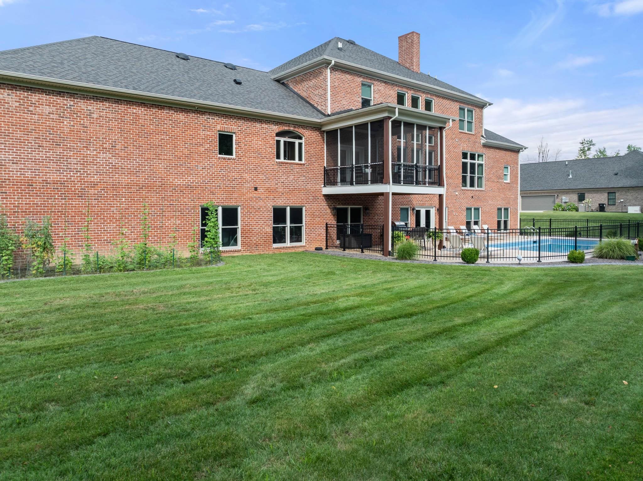 2365 Stone Crest Lane, Owensboro, Kentucky 42303, 7 Bedrooms Bedrooms, ,4 BathroomsBathrooms,Single Family Residence,For Sale,Stone Crest Lane,94039