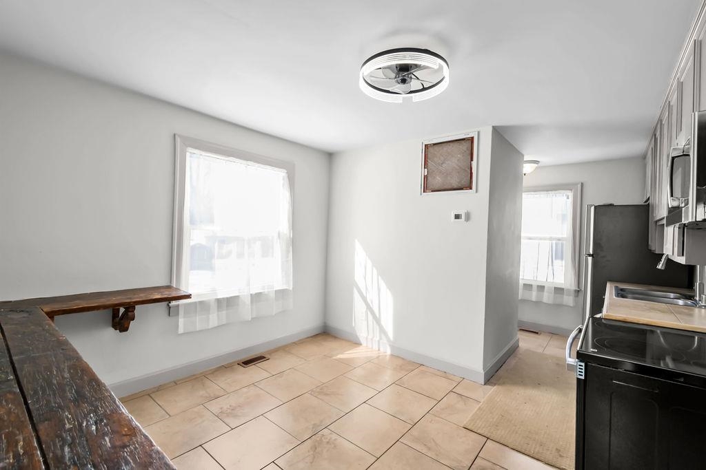 2100 Prince Ave., Owensboro, Kentucky 42303, 2 Bedrooms Bedrooms, ,1 BathroomBathrooms,Single Family Residence,For Sale,Prince Ave.,94041