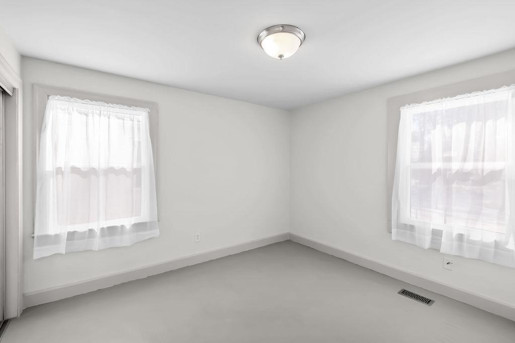 2100 Prince Ave., Owensboro, Kentucky 42303, 2 Bedrooms Bedrooms, ,1 BathroomBathrooms,Single Family Residence,For Sale,Prince Ave.,94041