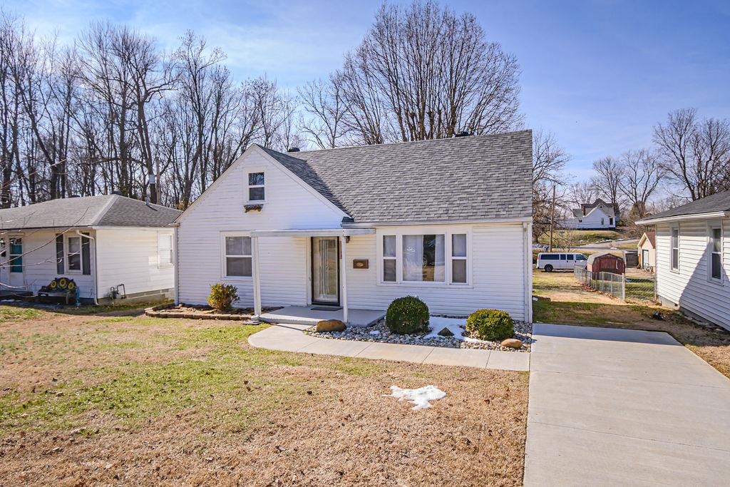 2100 Prince Ave., Owensboro, Kentucky 42303, 2 Bedrooms Bedrooms, ,1 BathroomBathrooms,Single Family Residence,For Sale,Prince Ave.,94041