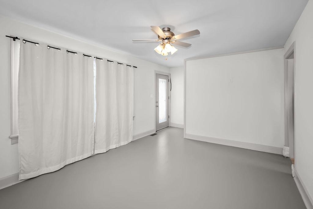 2100 Prince Ave., Owensboro, Kentucky 42303, 2 Bedrooms Bedrooms, ,1 BathroomBathrooms,Single Family Residence,For Sale,Prince Ave.,94041