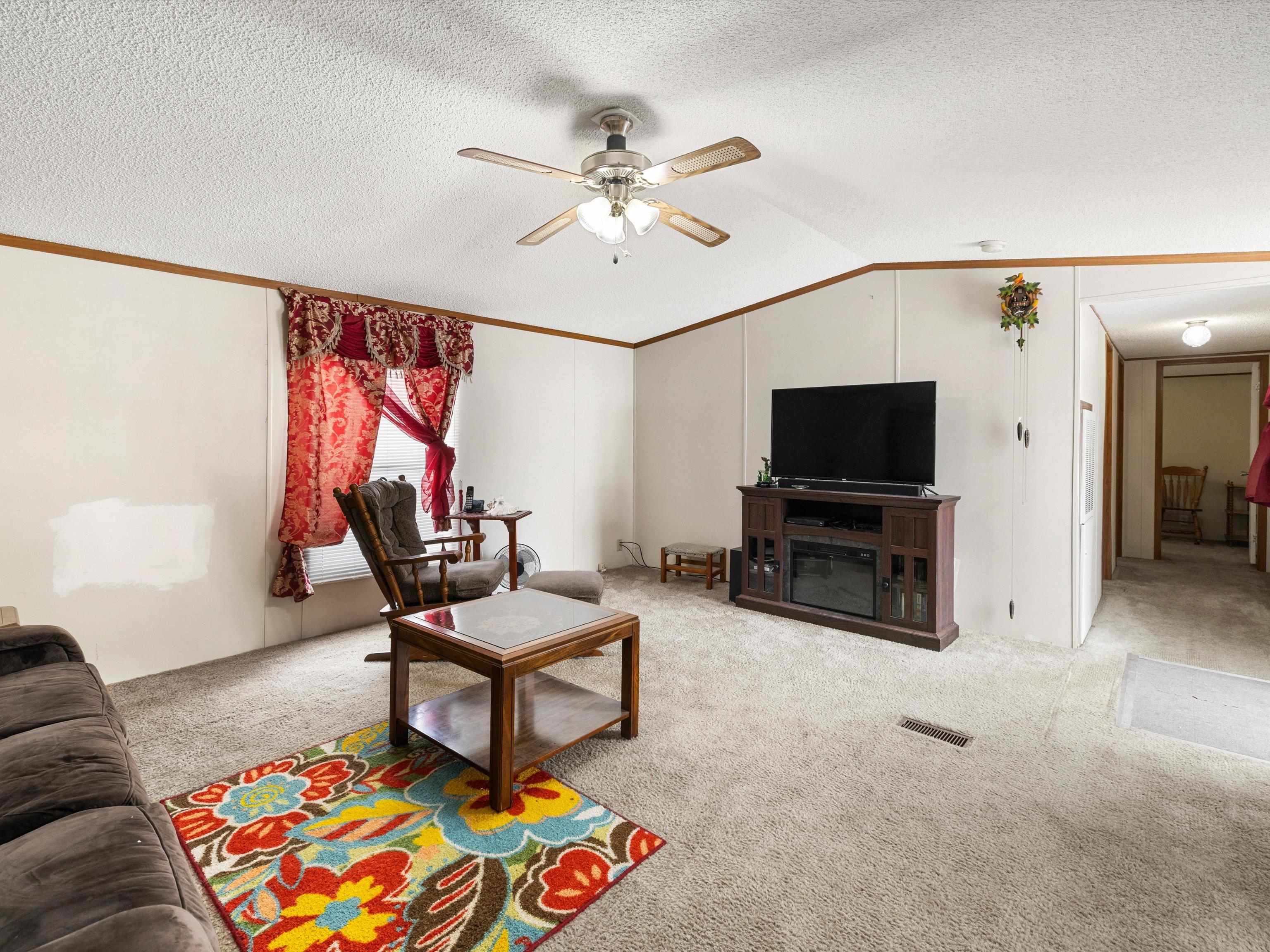 707 7th St, Cloverport, Kentucky 40111, 3 Bedrooms Bedrooms, ,2 BathroomsBathrooms,Manufactured Home,For Sale,7th St,94044