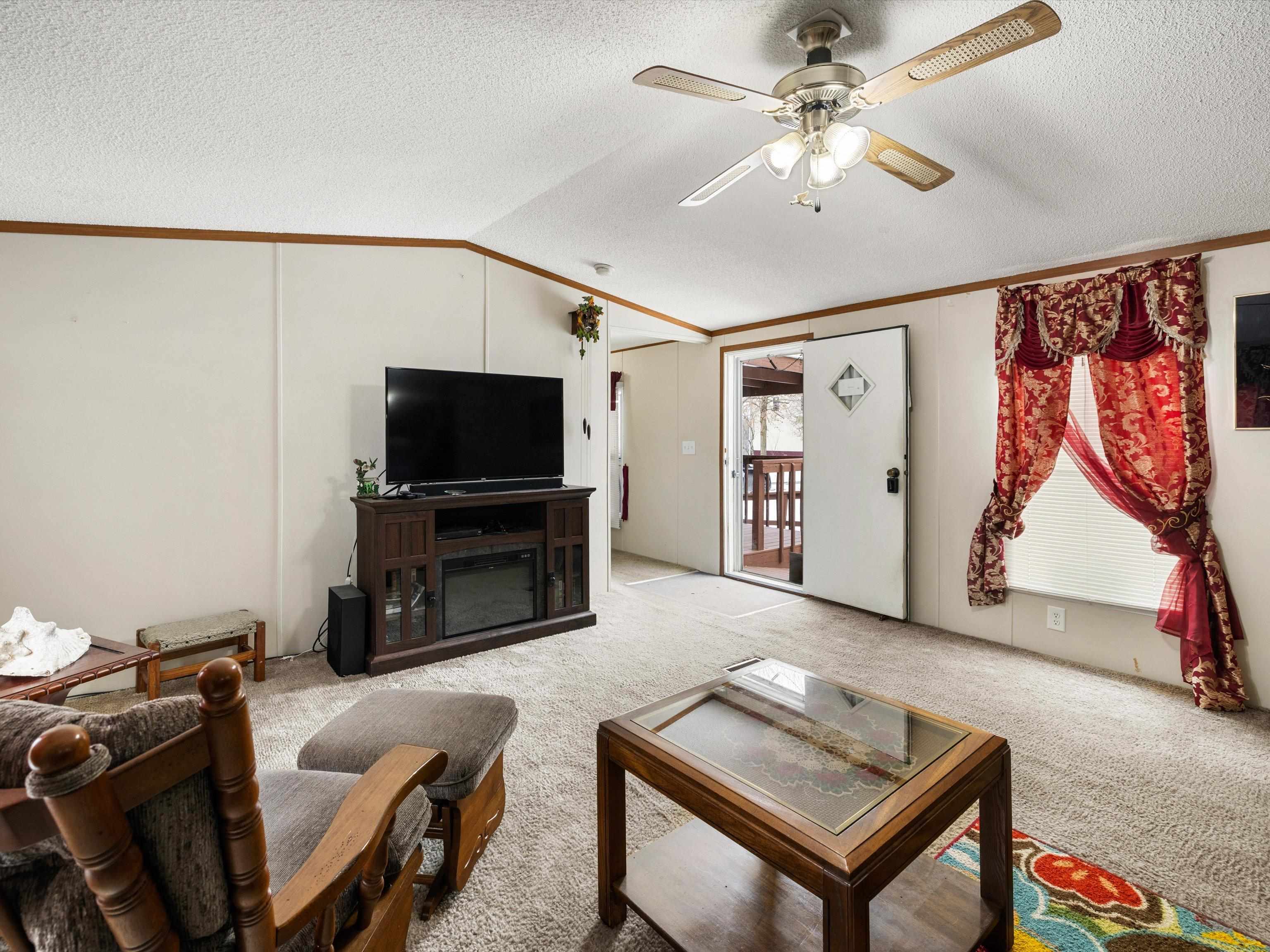 707 7th St, Cloverport, Kentucky 40111, 3 Bedrooms Bedrooms, ,2 BathroomsBathrooms,Manufactured Home,For Sale,7th St,94044