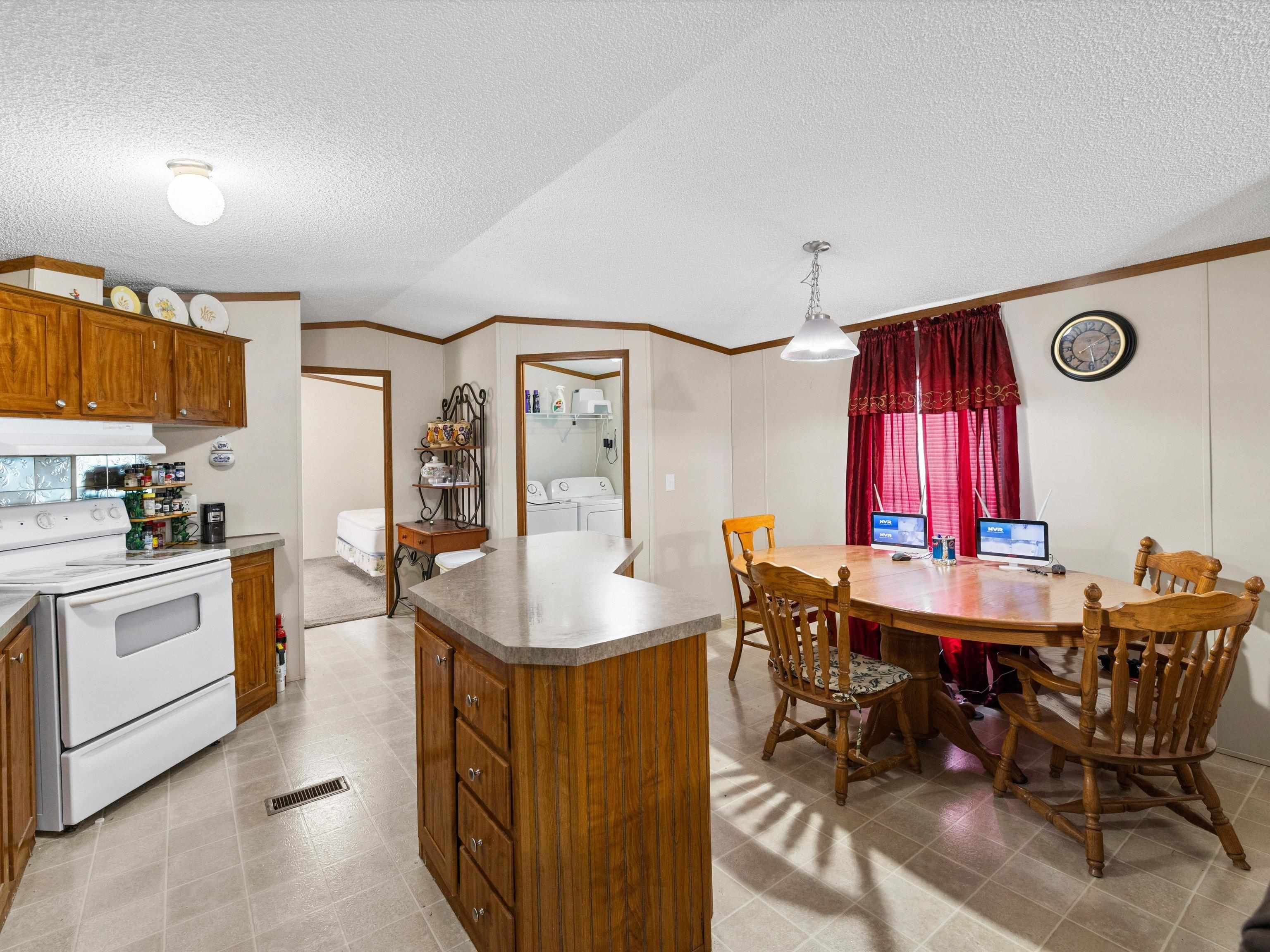 707 7th St, Cloverport, Kentucky 40111, 3 Bedrooms Bedrooms, ,2 BathroomsBathrooms,Manufactured Home,For Sale,7th St,94044