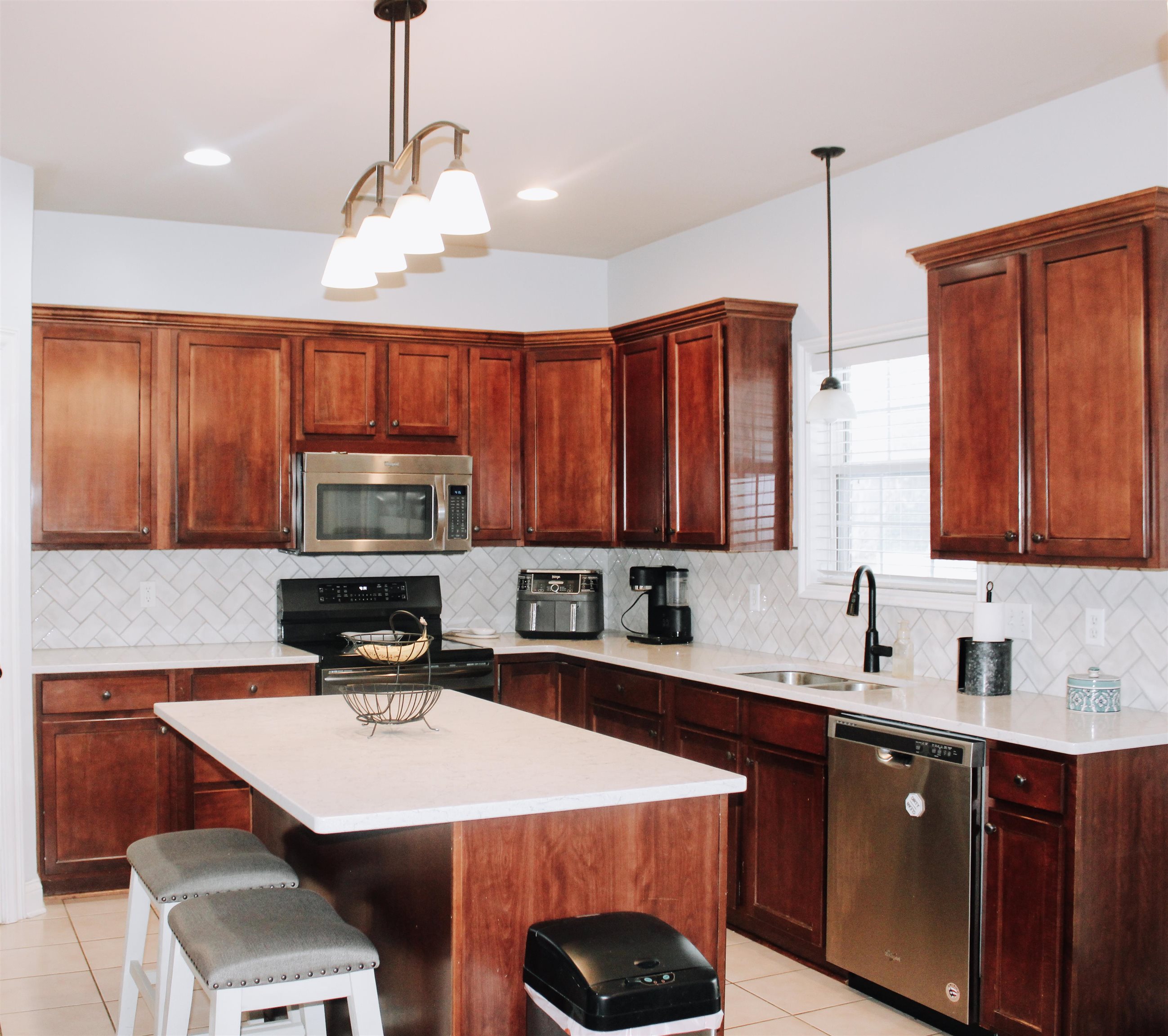 2969 Waterside Way, Owensboro, Kentucky 42303, 4 Bedrooms Bedrooms, ,2 BathroomsBathrooms,Single Family Residence,For Sale,Waterside Way,94045