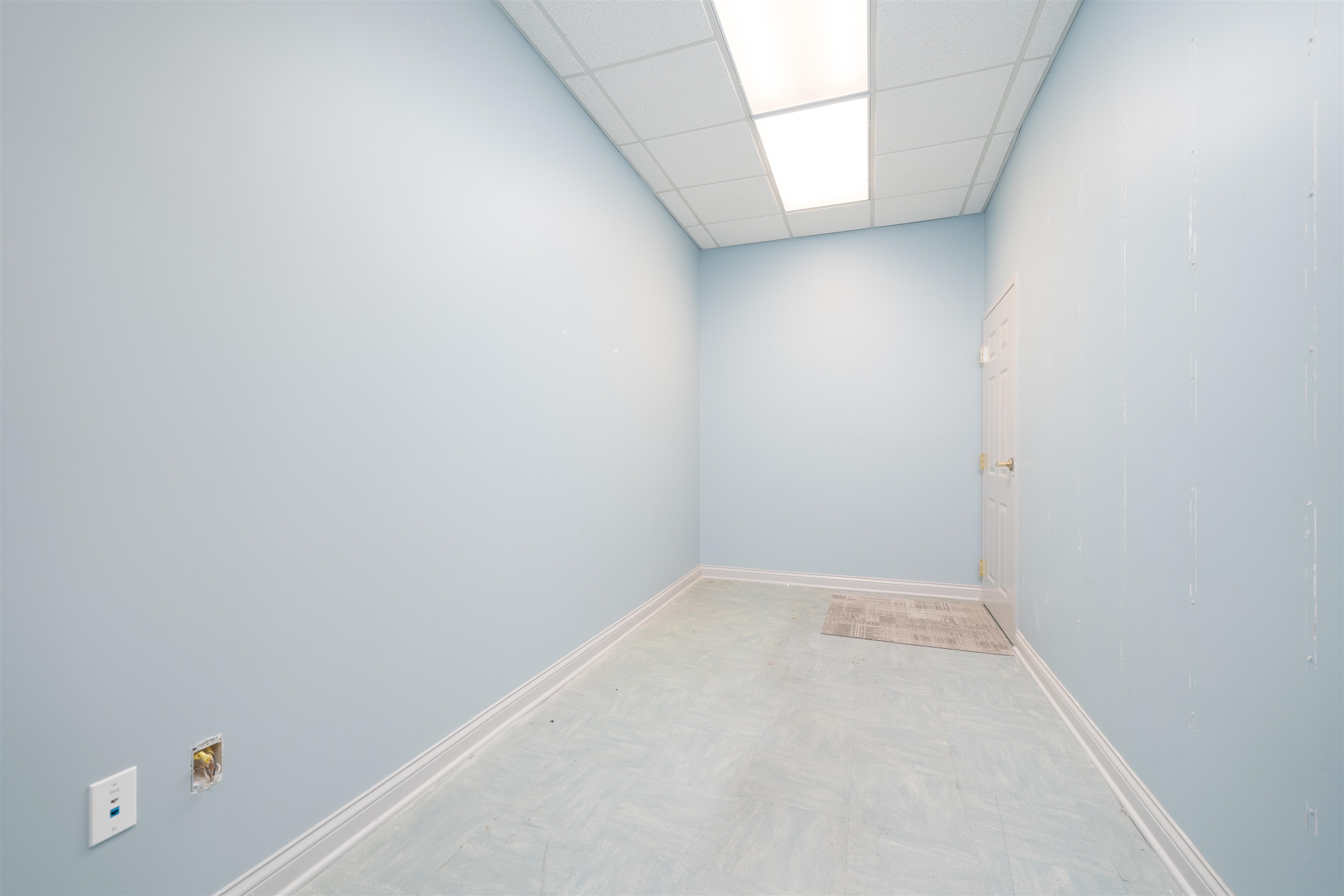 401 Frederica Street 101C, Owensboro, Kentucky 42301, ,Office,For Sale,Frederica Street 101C,94048