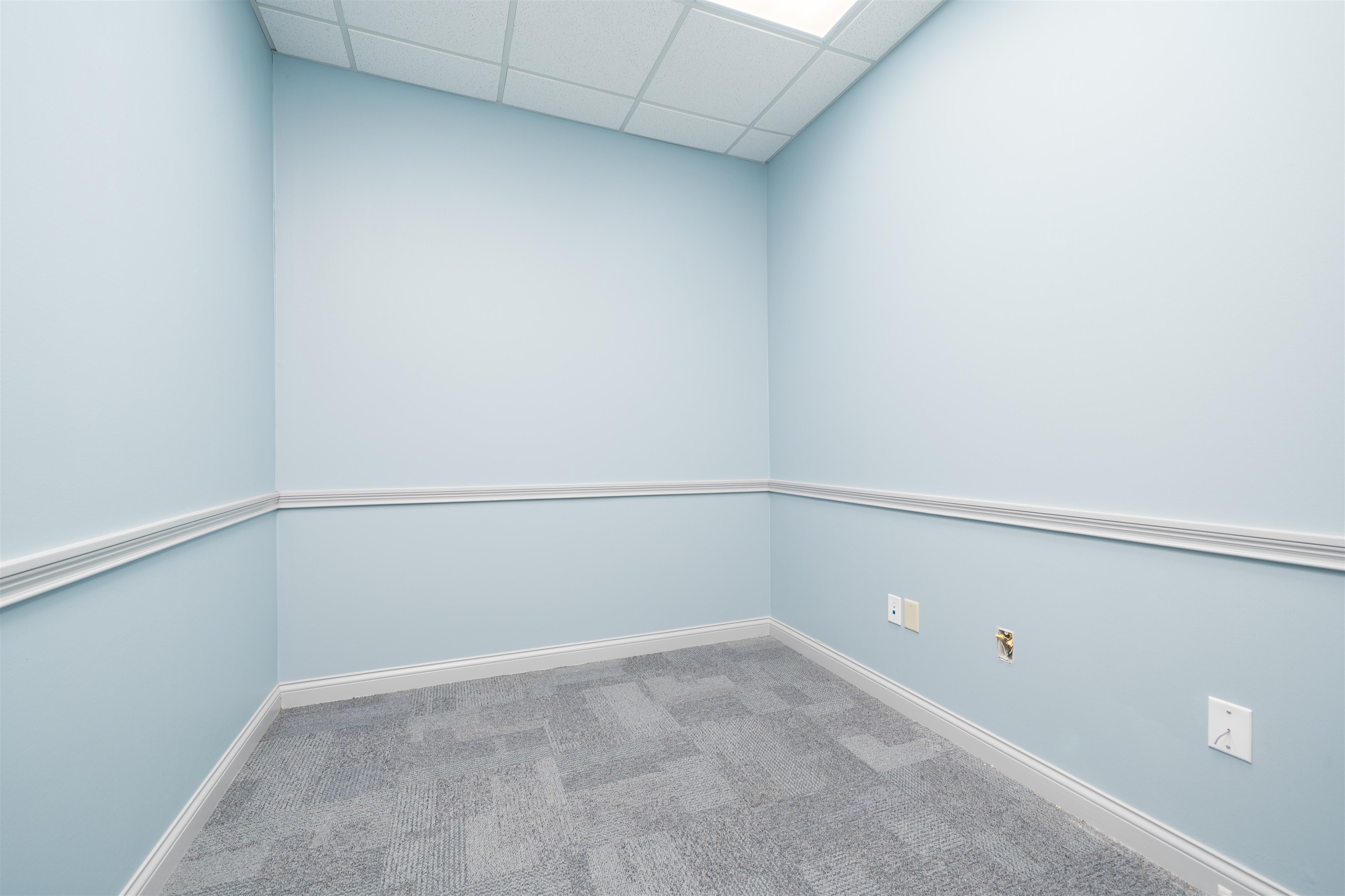 401 Frederica Street 101C, Owensboro, Kentucky 42301, ,Office,For Sale,Frederica Street 101C,94048