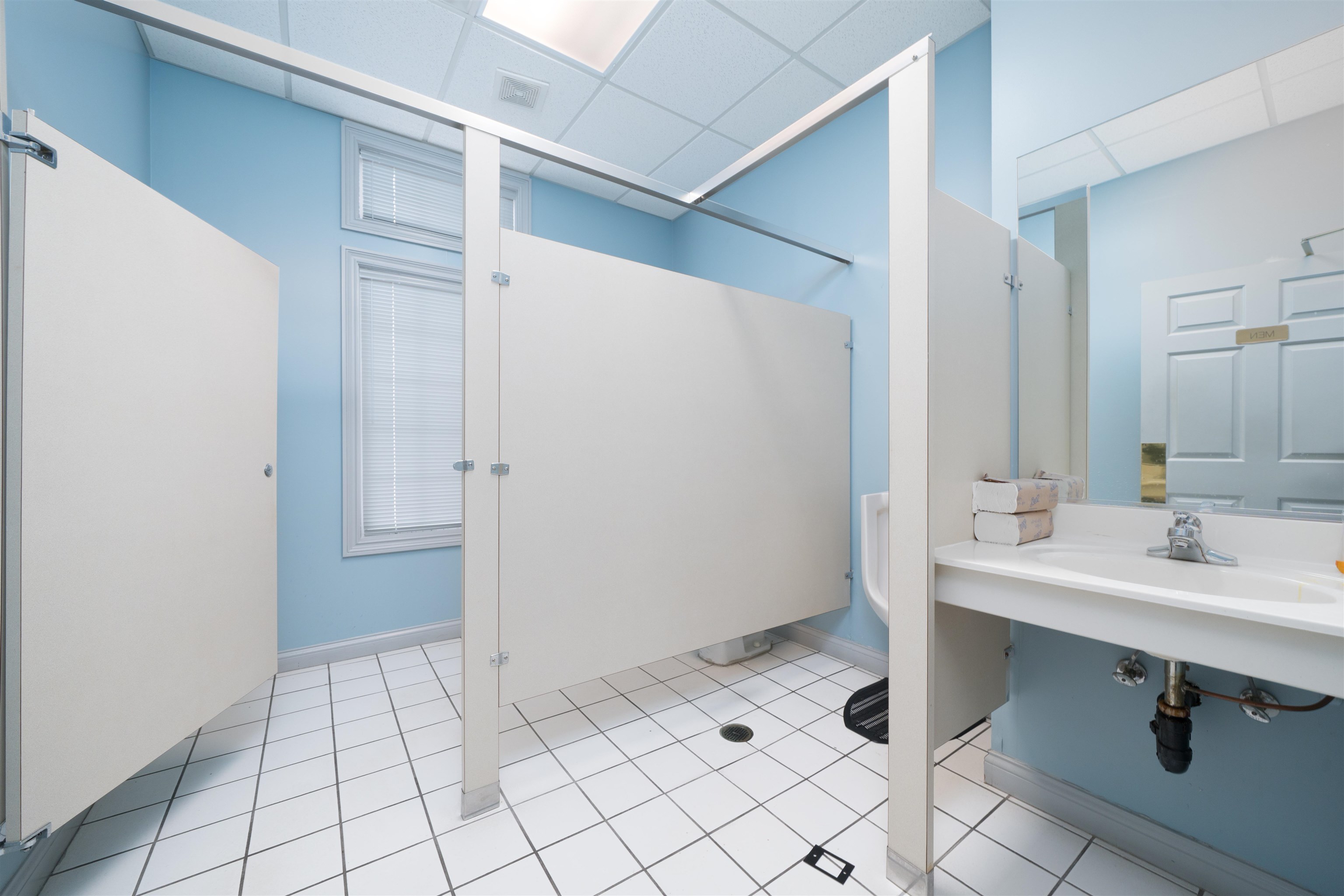 401 Frederica Street 101C, Owensboro, Kentucky 42301, ,Office,For Sale,Frederica Street 101C,94048