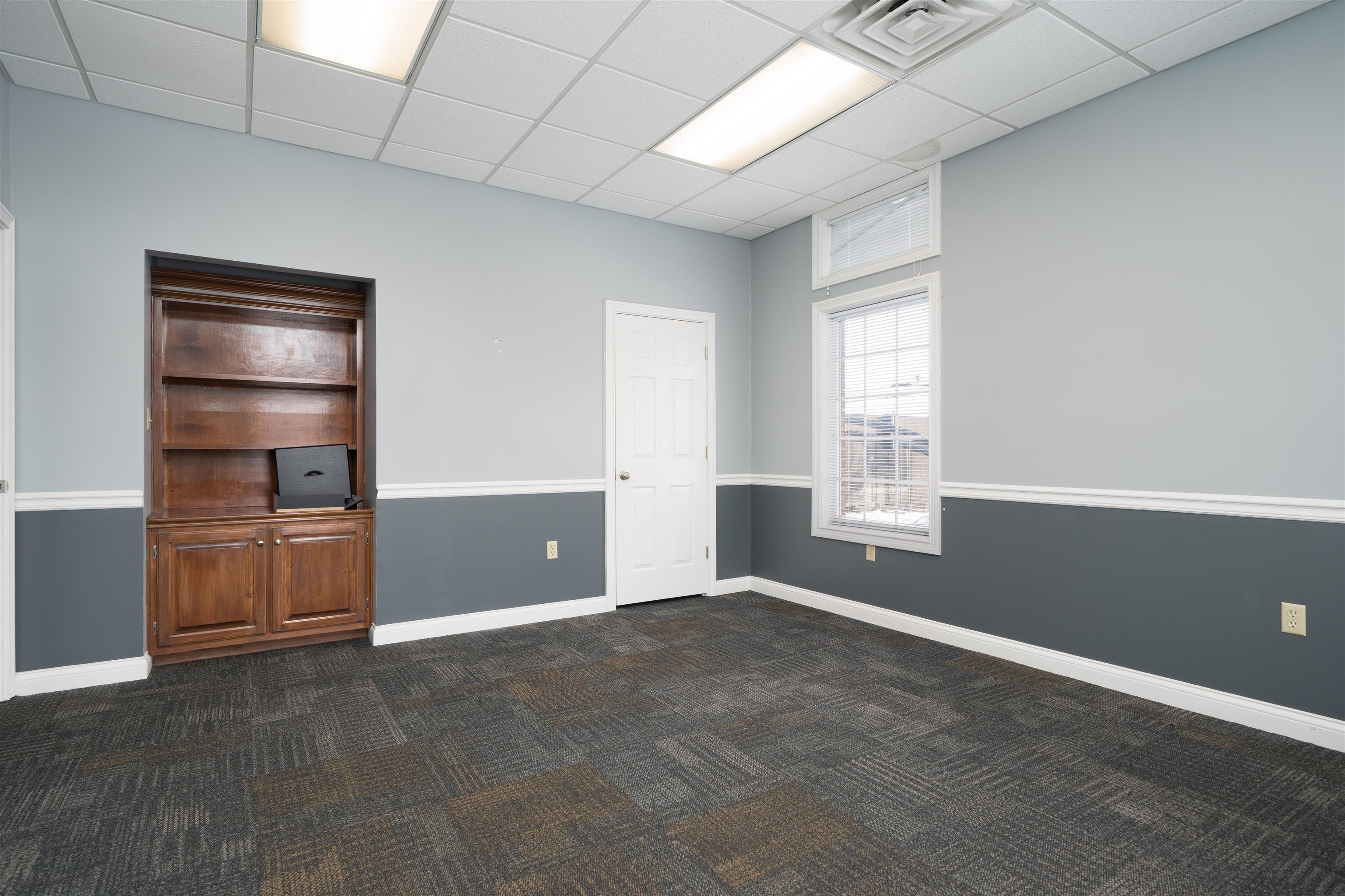 401 Frederica Street Suite 101A, Owensboro, Kentucky 42303, ,Office,For Sale,Frederica Street Suite 101A,94050
