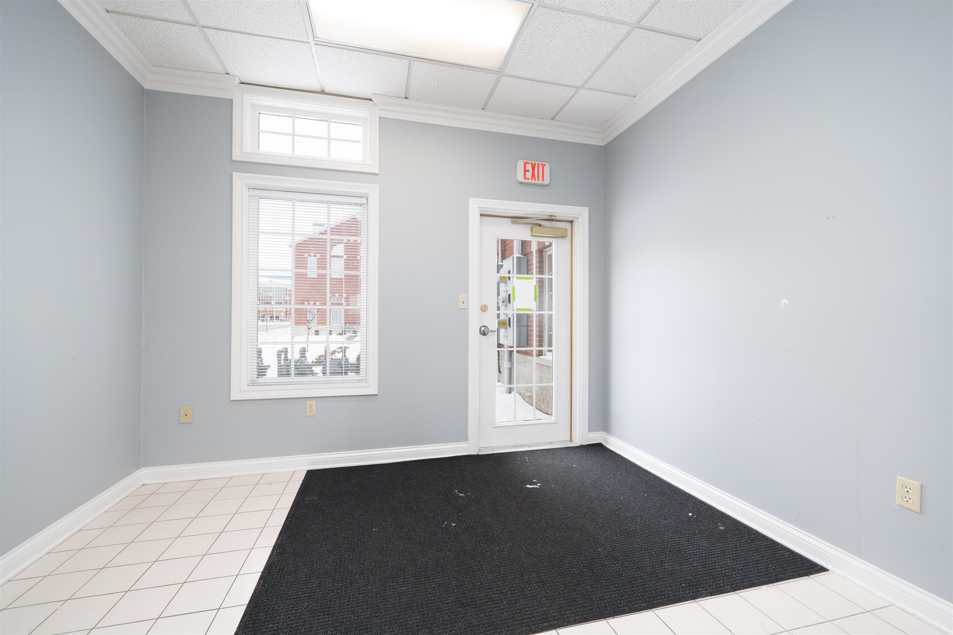 401 Frederica Street Suite 101A, Owensboro, Kentucky 42303, ,Office,For Sale,Frederica Street Suite 101A,94050