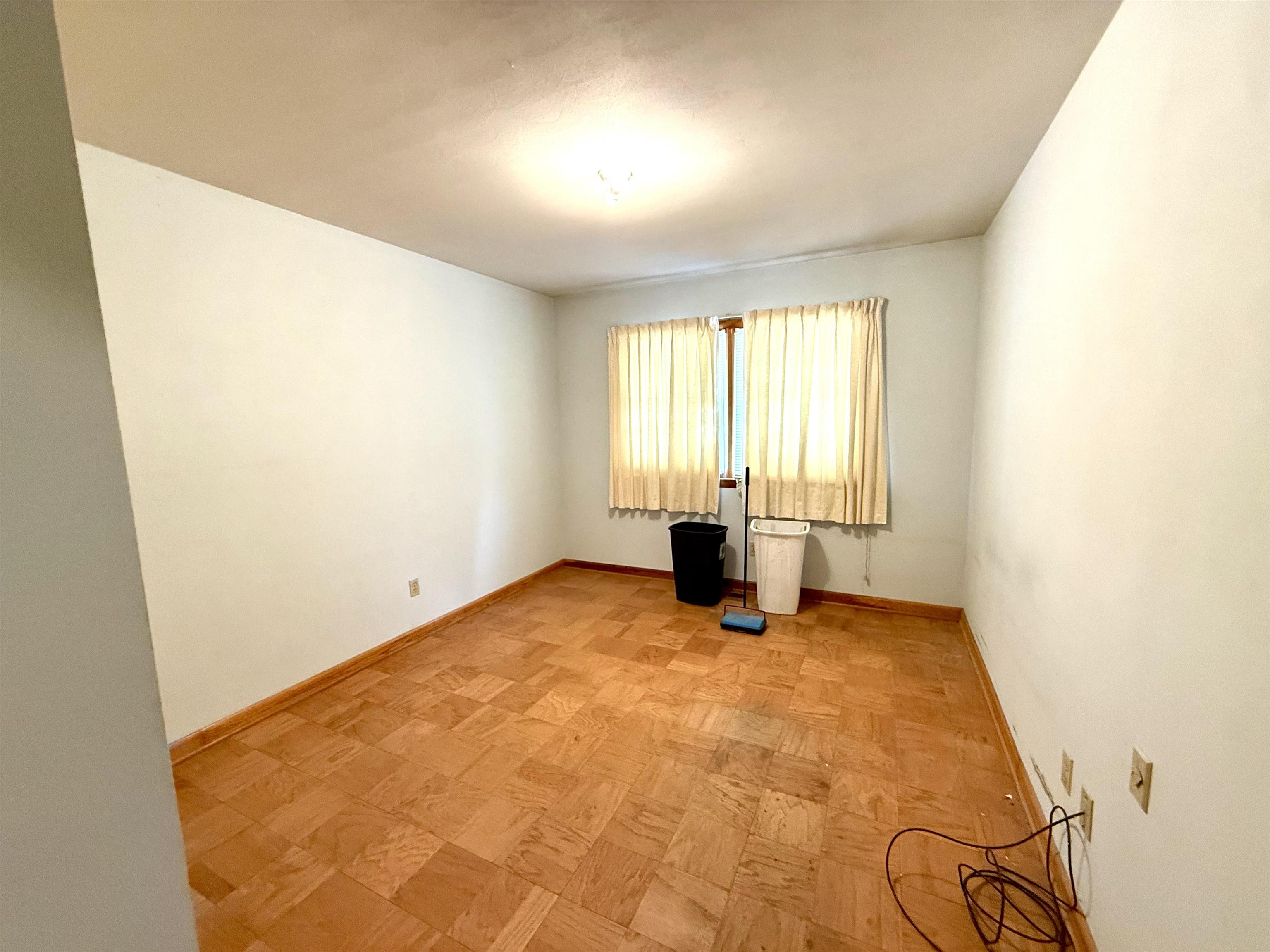 3332 Comanche Place, Owensboro, Kentucky 42301-5963, 3 Bedrooms Bedrooms, ,2 BathroomsBathrooms,Single Family Residence,For Sale,Comanche Place,94056