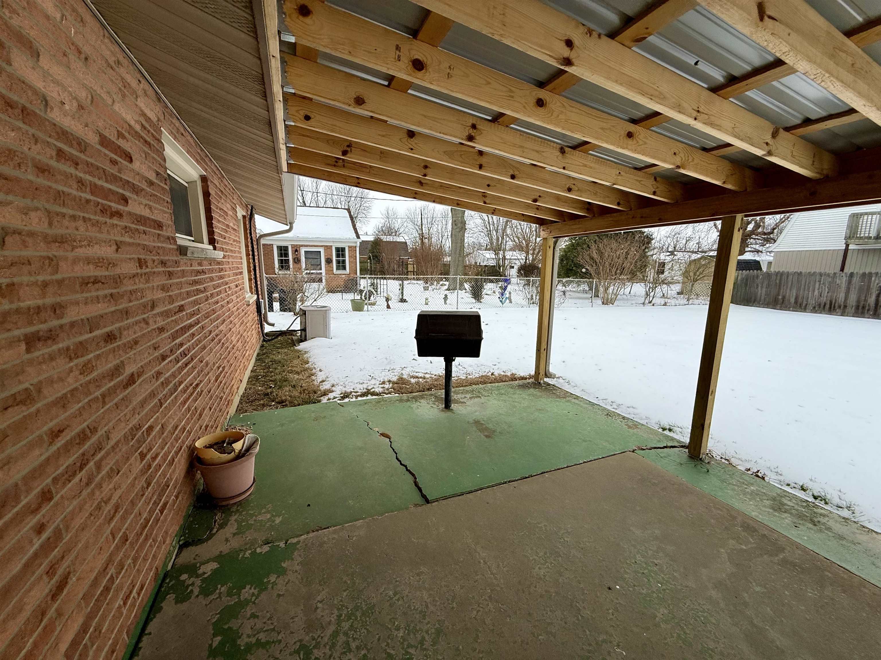 3332 Comanche Place, Owensboro, Kentucky 42301-5963, 3 Bedrooms Bedrooms, ,2 BathroomsBathrooms,Single Family Residence,For Sale,Comanche Place,94056