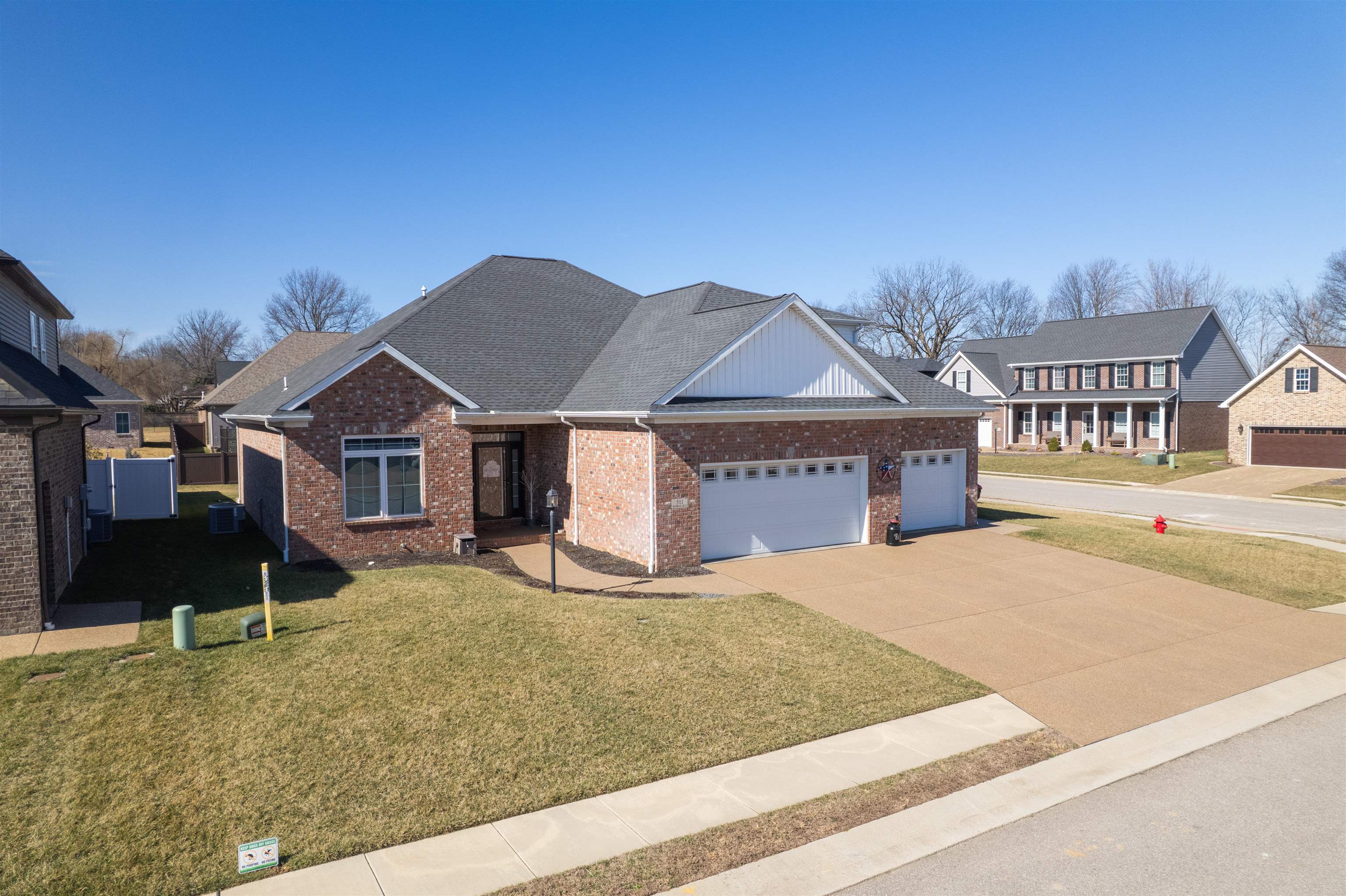 511 Westbriar Circle, NEWBURGH, Indiana 47630-2450, 4 Bedrooms Bedrooms, ,3 BathroomsBathrooms,Single Family Residence,For Sale,Westbriar Circle,94057