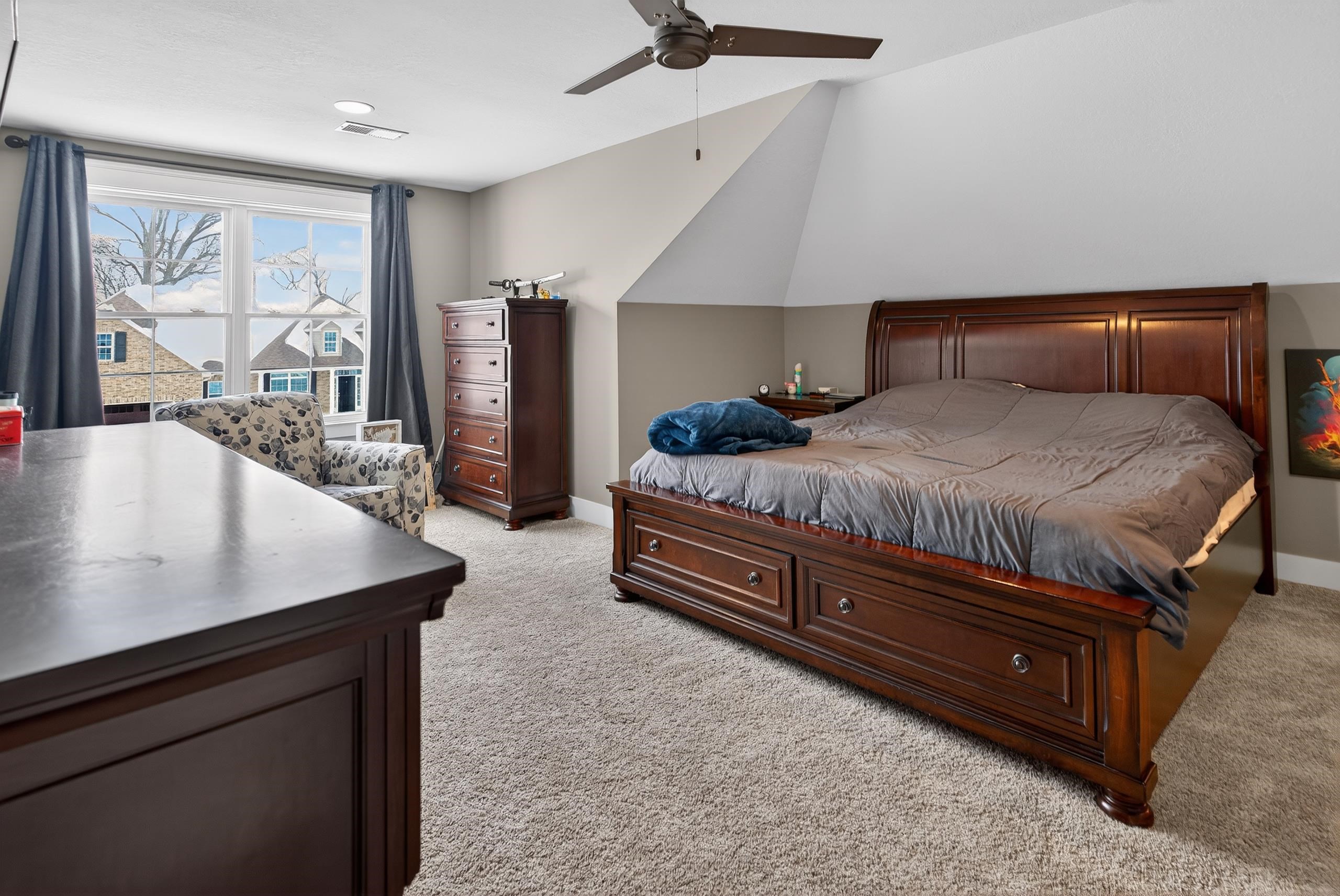 511 Westbriar Circle, NEWBURGH, Indiana 47630-2450, 4 Bedrooms Bedrooms, ,3 BathroomsBathrooms,Single Family Residence,For Sale,Westbriar Circle,94057