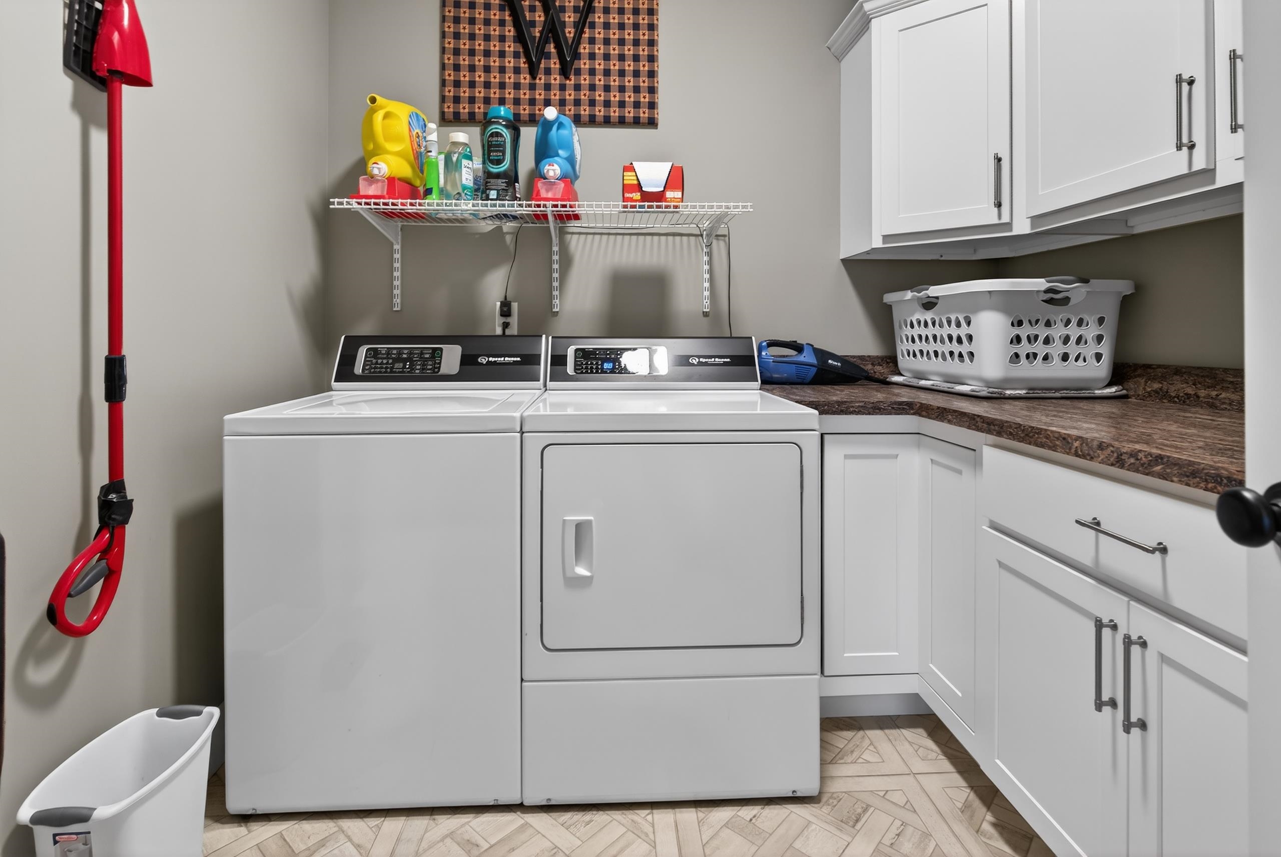 511 Westbriar Circle, NEWBURGH, Indiana 47630-2450, 4 Bedrooms Bedrooms, ,3 BathroomsBathrooms,Single Family Residence,For Sale,Westbriar Circle,94057