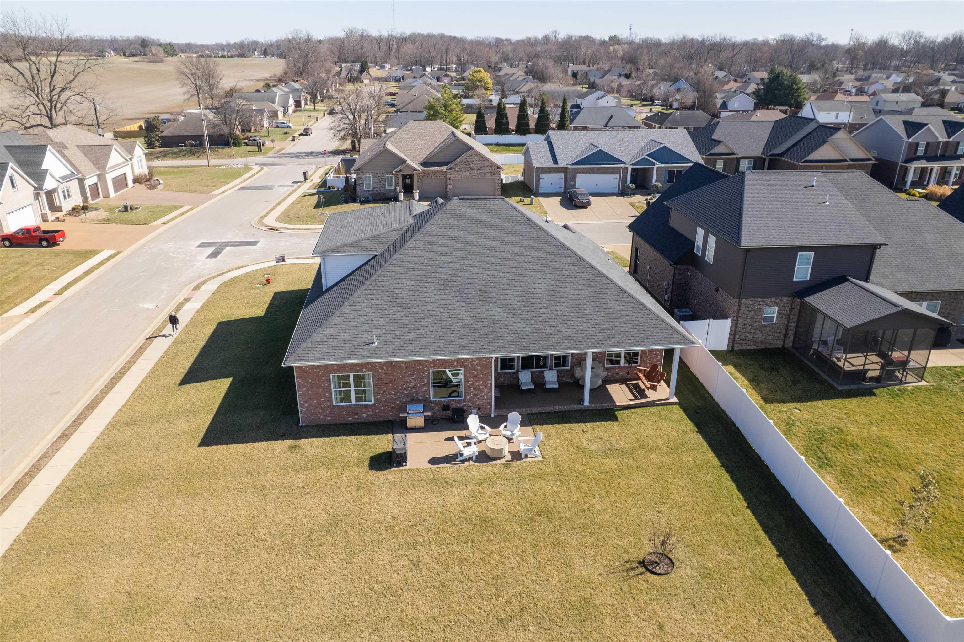 511 Westbriar Circle, NEWBURGH, Indiana 47630-2450, 4 Bedrooms Bedrooms, ,3 BathroomsBathrooms,Single Family Residence,For Sale,Westbriar Circle,94057