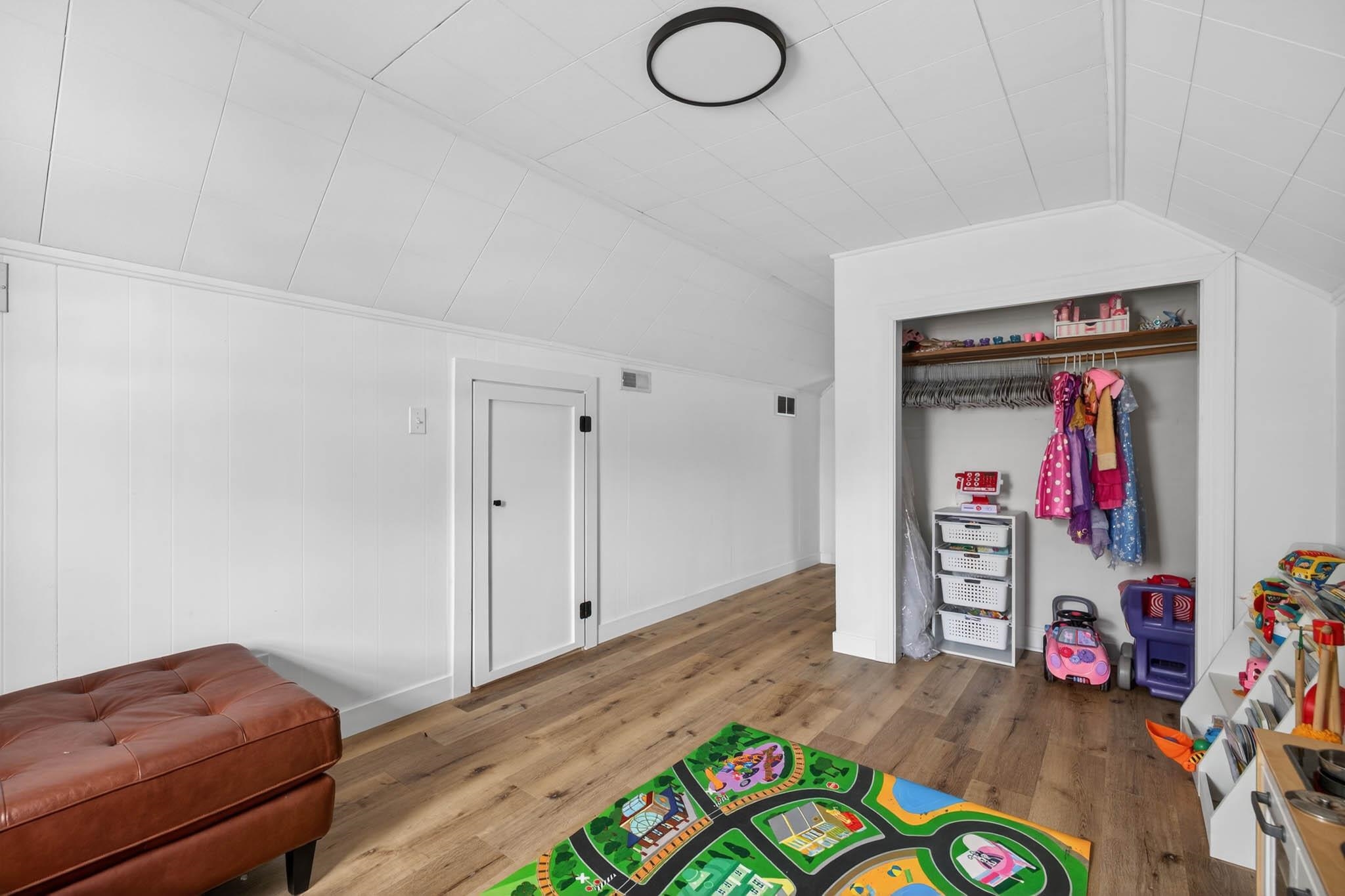 3043 St. Ann St., Owensboro, Kentucky 42303, 4 Bedrooms Bedrooms, ,1 BathroomBathrooms,Single Family Residence,For Sale,St. Ann St.,94058