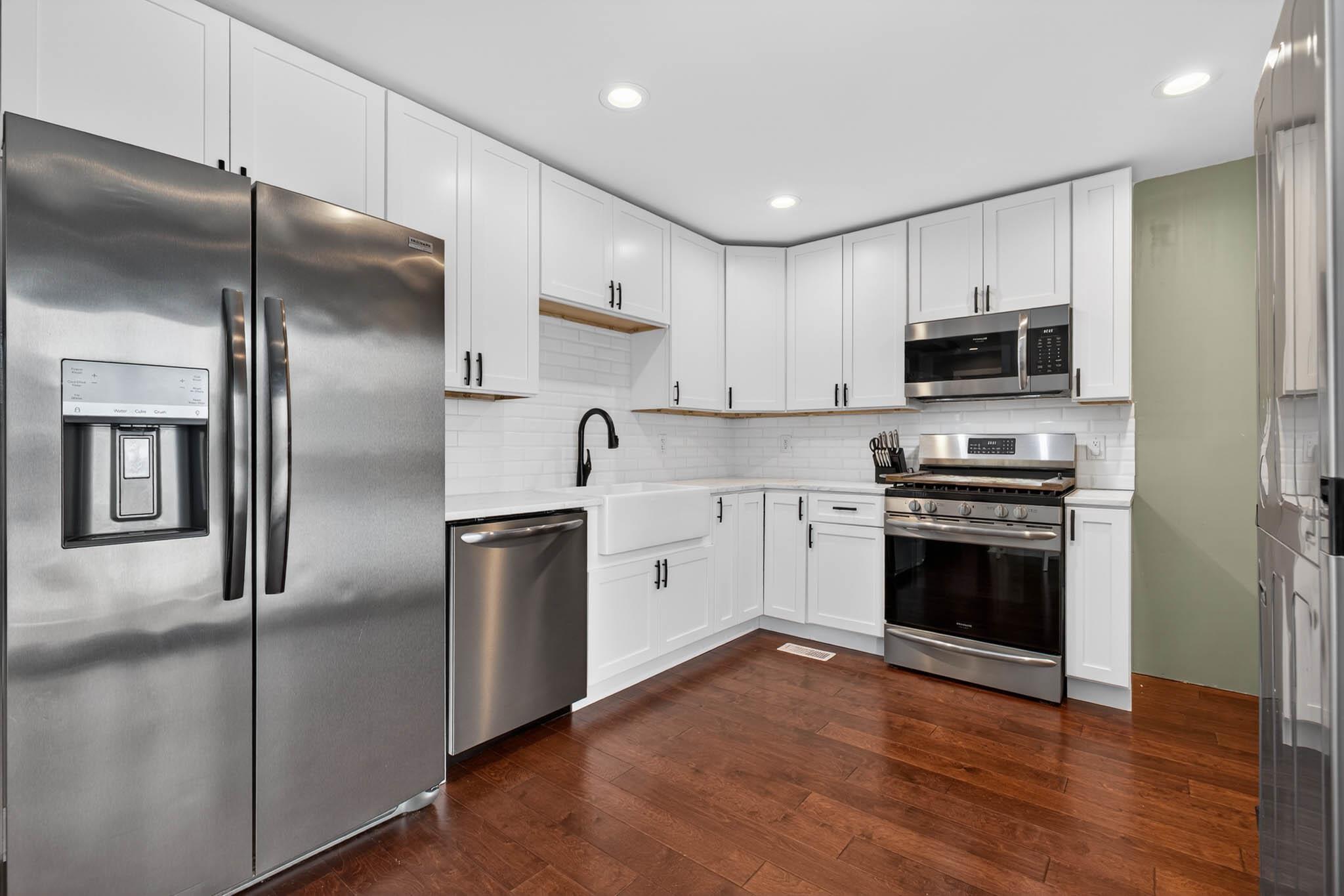 3043 St. Ann St., Owensboro, Kentucky 42303, 4 Bedrooms Bedrooms, ,1 BathroomBathrooms,Single Family Residence,For Sale,St. Ann St.,94058