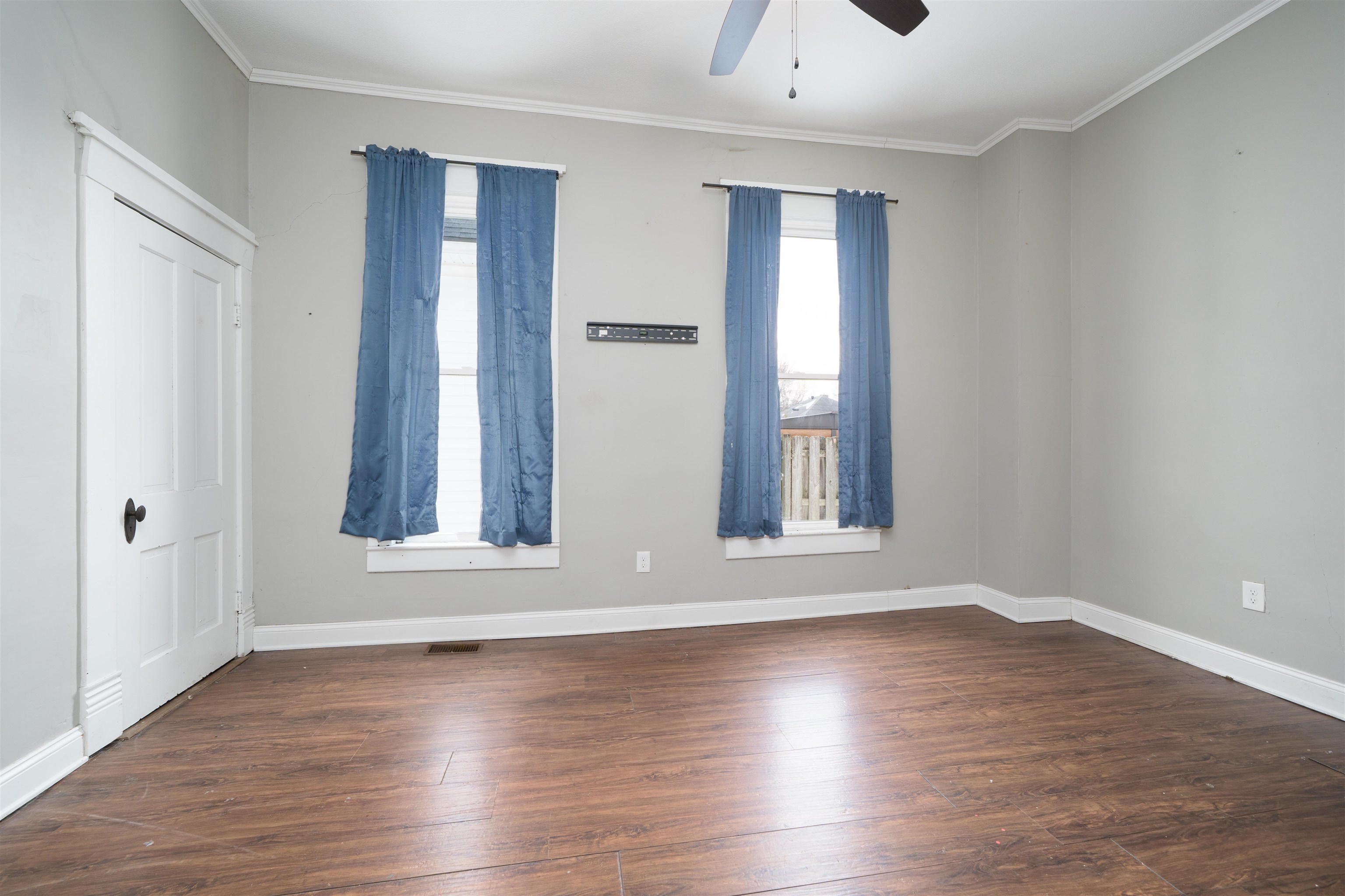 420 Clay Street, Owensboro, Kentucky 42303, 3 Bedrooms Bedrooms, ,1 BathroomBathrooms,Single Family Residence,For Sale,Clay Street,94059