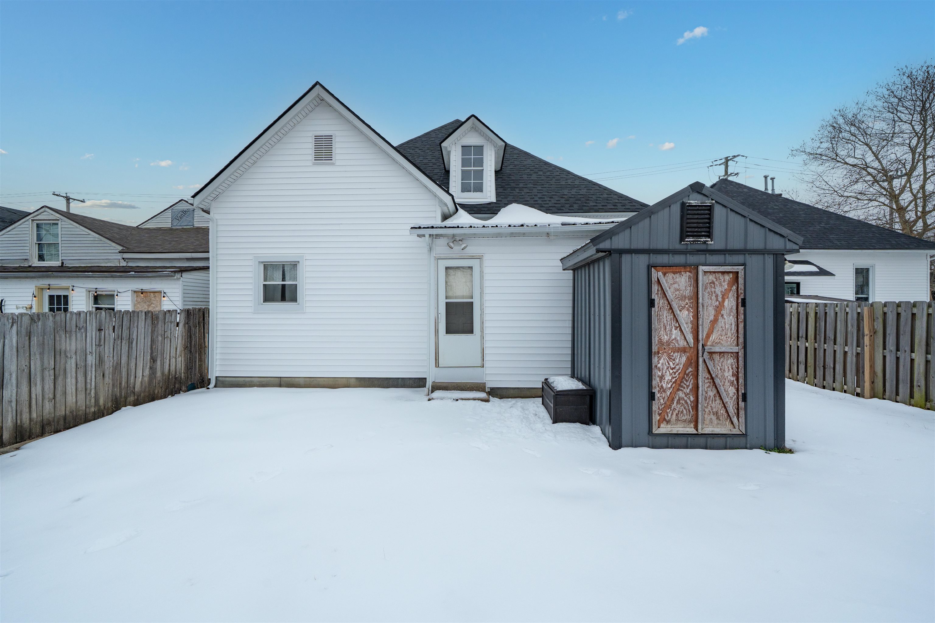 420 Clay Street, Owensboro, Kentucky 42303, 3 Bedrooms Bedrooms, ,1 BathroomBathrooms,Single Family Residence,For Sale,Clay Street,94059