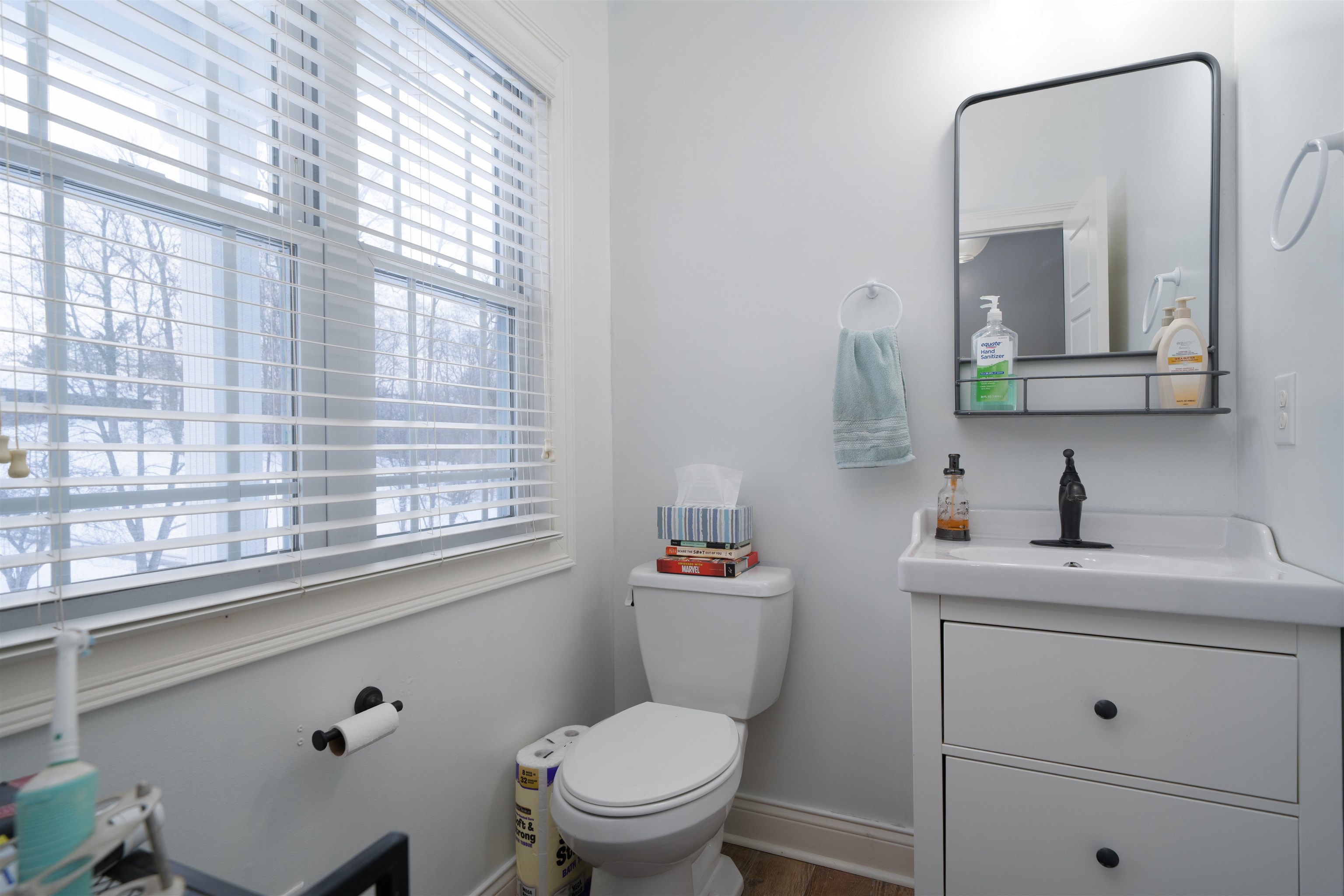 2672 Stonegate Dr, Henderson, Kentucky 42420, 5 Bedrooms Bedrooms, ,2 BathroomsBathrooms,Single Family Residence,For Sale,Stonegate Dr,94061