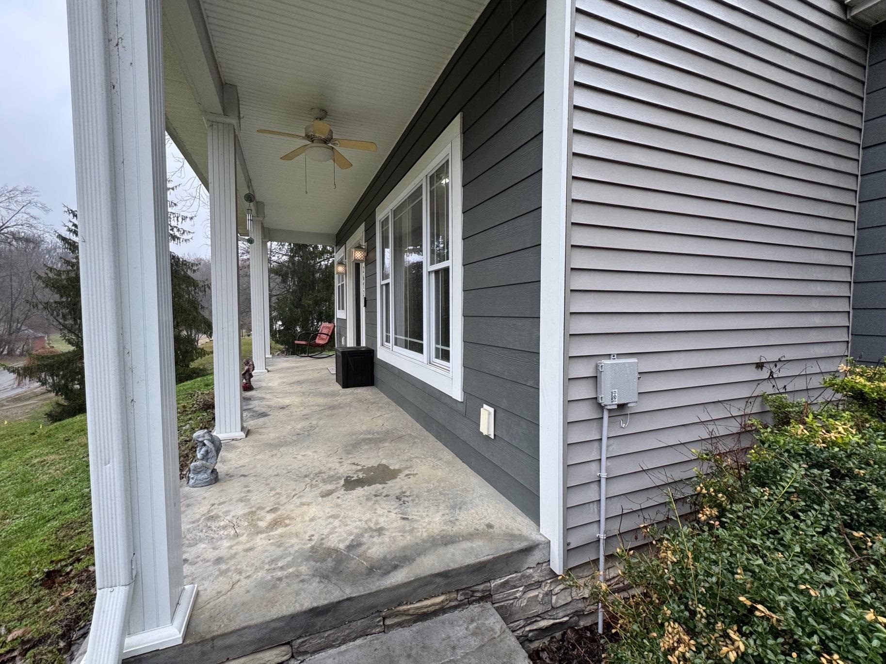 2672 Stonegate Dr, Henderson, Kentucky 42420, 5 Bedrooms Bedrooms, ,2 BathroomsBathrooms,Single Family Residence,For Sale,Stonegate Dr,94061