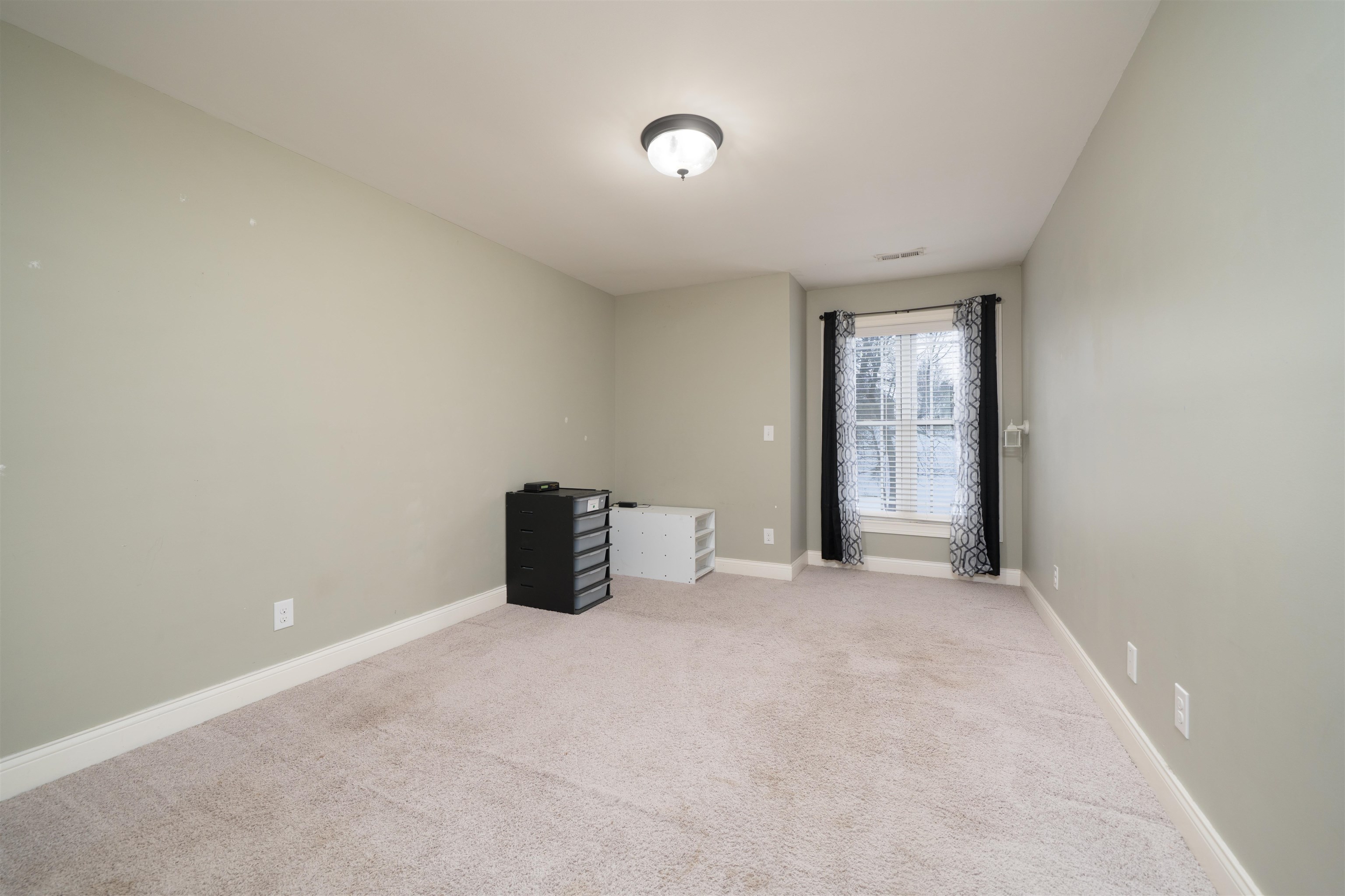 2672 Stonegate Dr, Henderson, Kentucky 42420, 5 Bedrooms Bedrooms, ,2 BathroomsBathrooms,Single Family Residence,For Sale,Stonegate Dr,94061