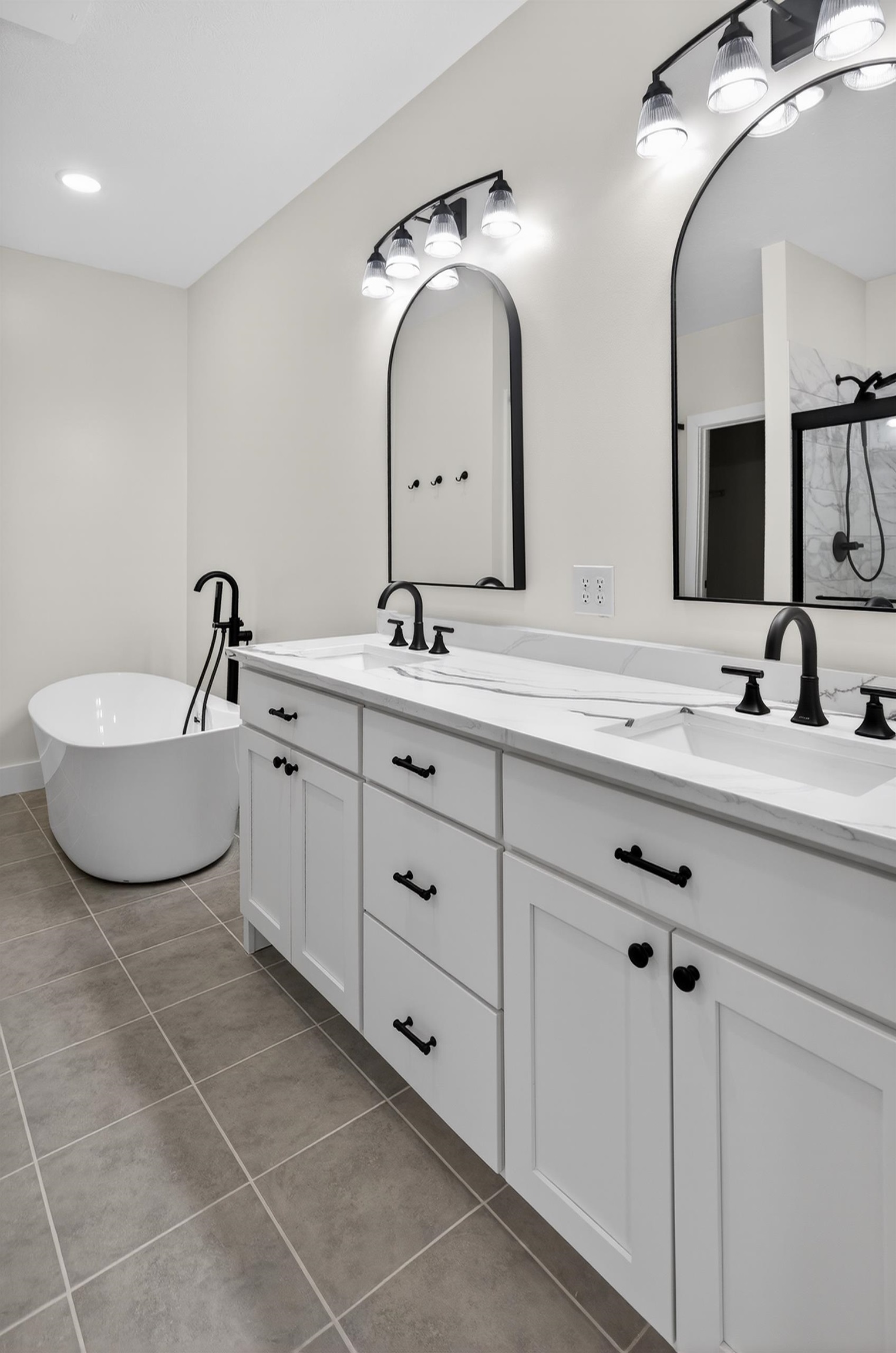 6021 Glencrest Court, NEWBURGH, Indiana 47630, 4 Bedrooms Bedrooms, ,3 BathroomsBathrooms,Single Family Residence,For Sale,Glencrest Court,94063