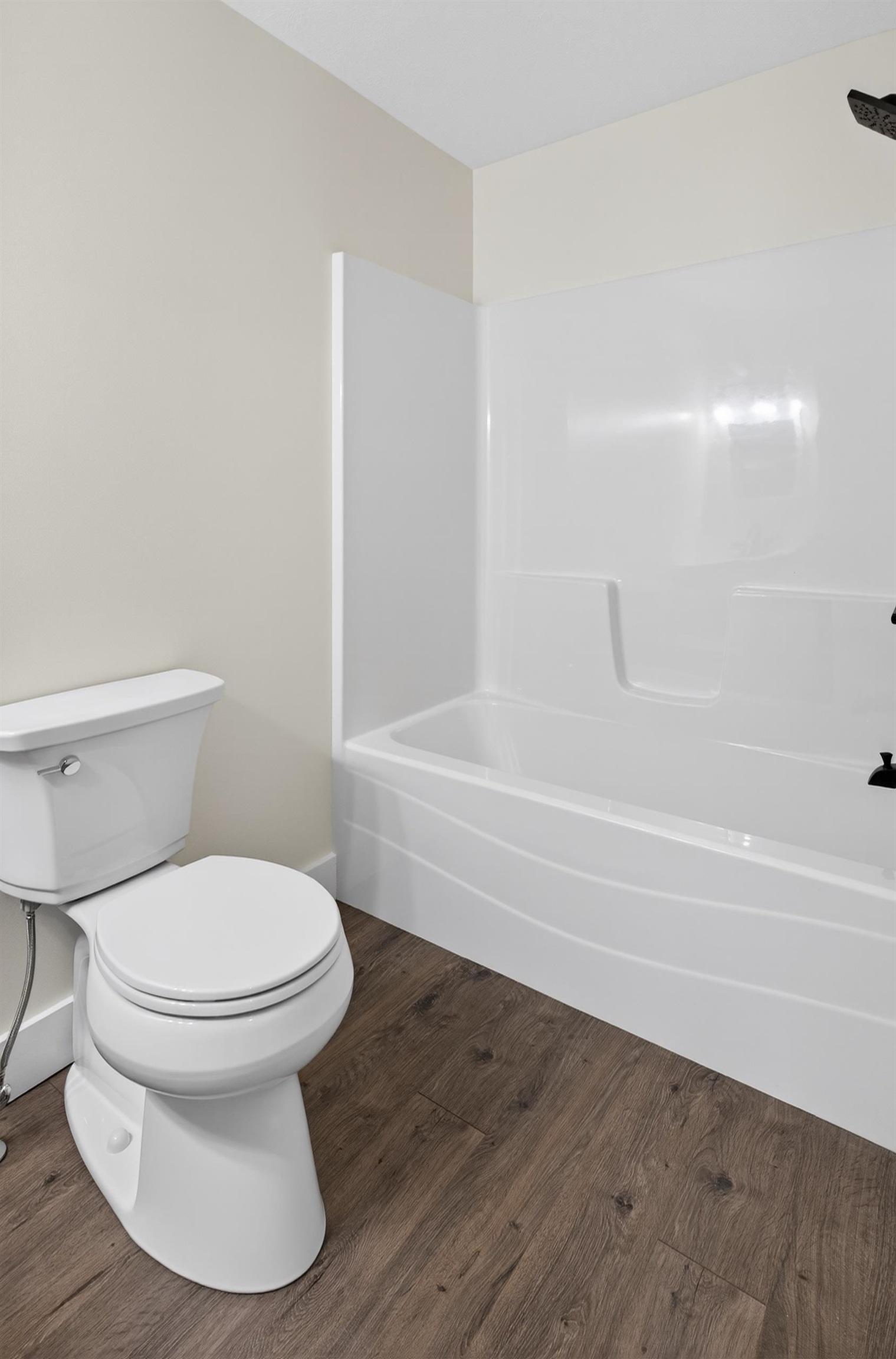 6021 Glencrest Court, NEWBURGH, Indiana 47630, 4 Bedrooms Bedrooms, ,3 BathroomsBathrooms,Single Family Residence,For Sale,Glencrest Court,94063